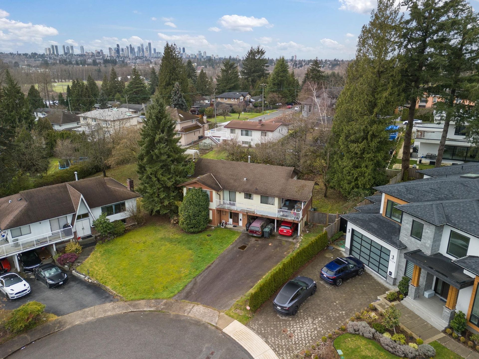 Photo 5 at 7129 Cardinal Court, Government Road, Burnaby North Photo 5 at 7129 Cardinal Court, Government Road, Burnaby North