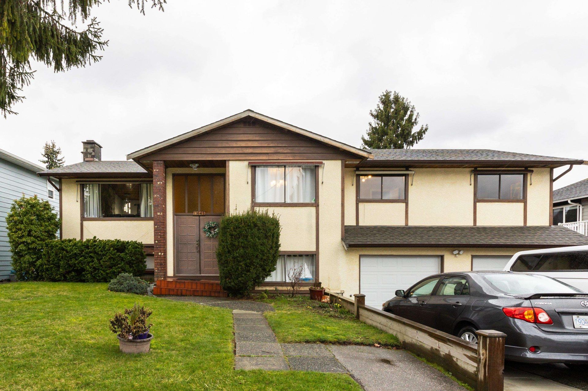 11645 88a Avenue, Annieville, N. Delta  by Adil Dinani Real Estate Advisor 11645 88a Avenue, Annieville, N. Delta