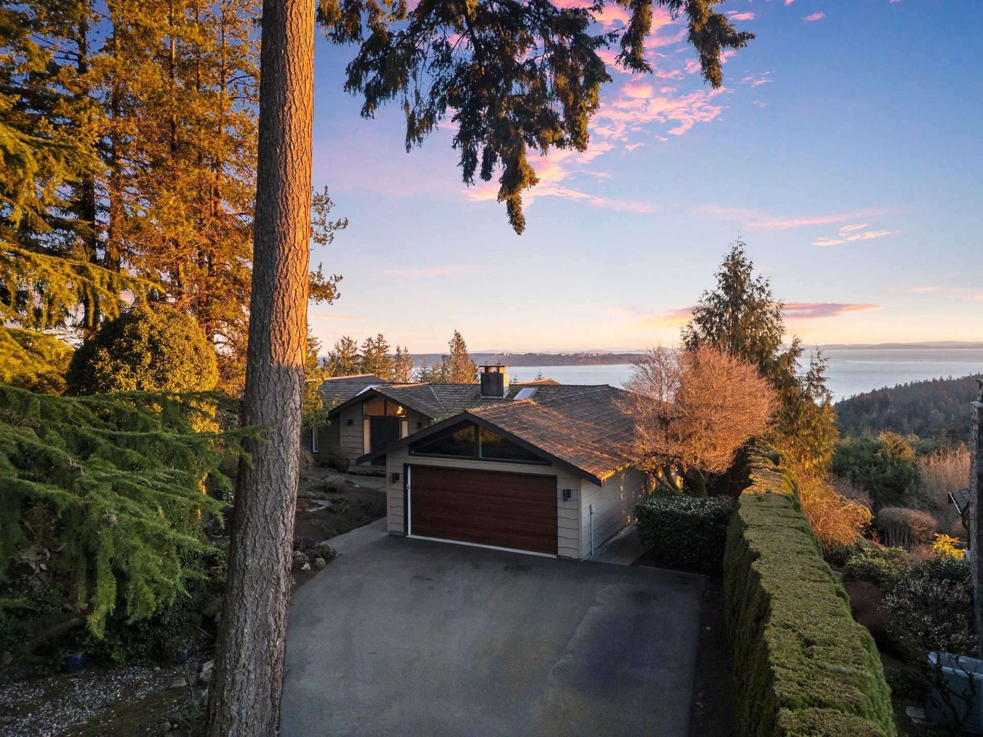 Photo 26 at 4570 Woodgreen Court, Cypress Park Estates, West Vancouver Photo 26 at 4570 Woodgreen Court, Cypress Park Estates, West Vancouver