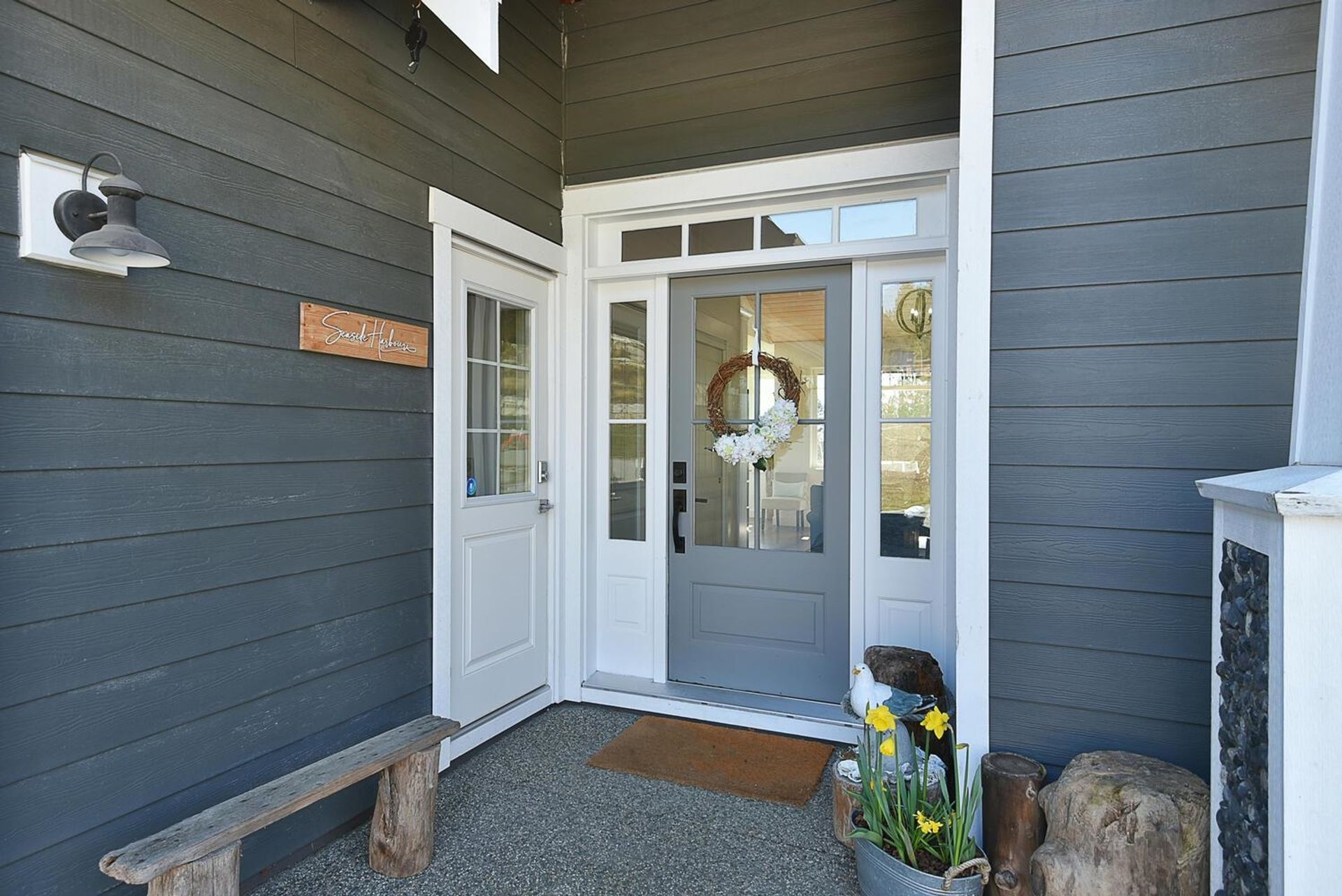 Photo 2 at 605 Woodland Avenue, Gibsons & Area, Sunshine Coast Photo 2 at 605 Woodland Avenue, Gibsons & Area, Sunshine Coast