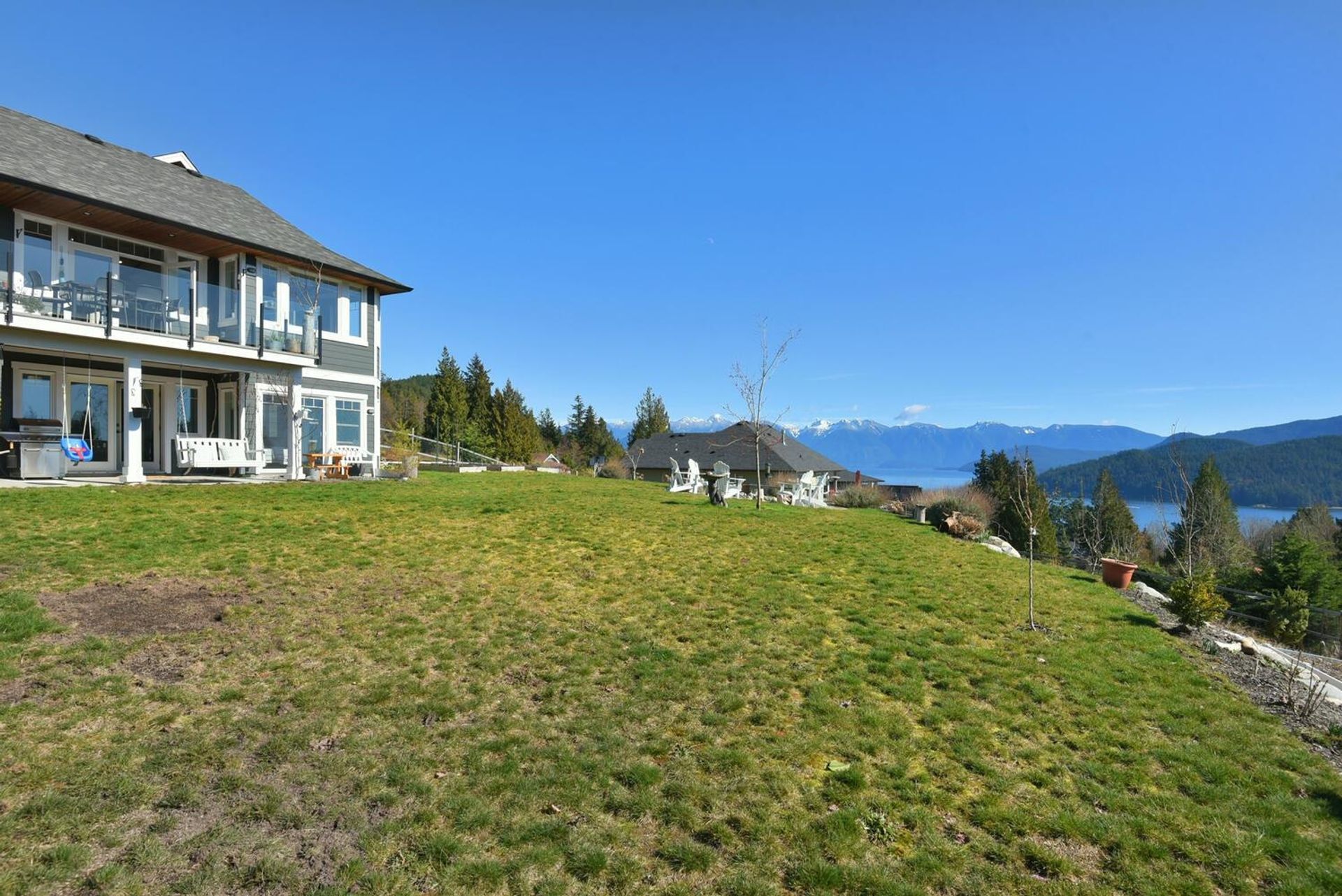 Photo 30 at 605 Woodland Avenue, Gibsons & Area, Sunshine Coast Photo 30 at 605 Woodland Avenue, Gibsons & Area, Sunshine Coast