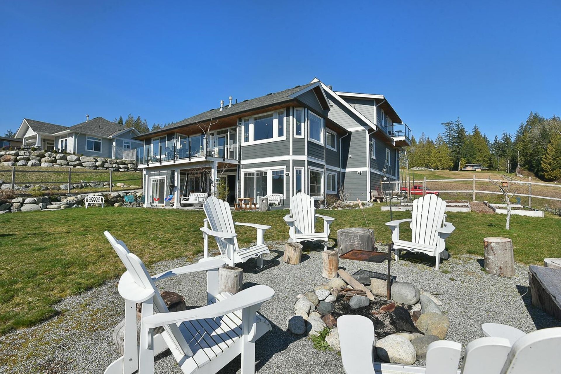 Photo 33 at 605 Woodland Avenue, Gibsons & Area, Sunshine Coast Photo 33 at 605 Woodland Avenue, Gibsons & Area, Sunshine Coast