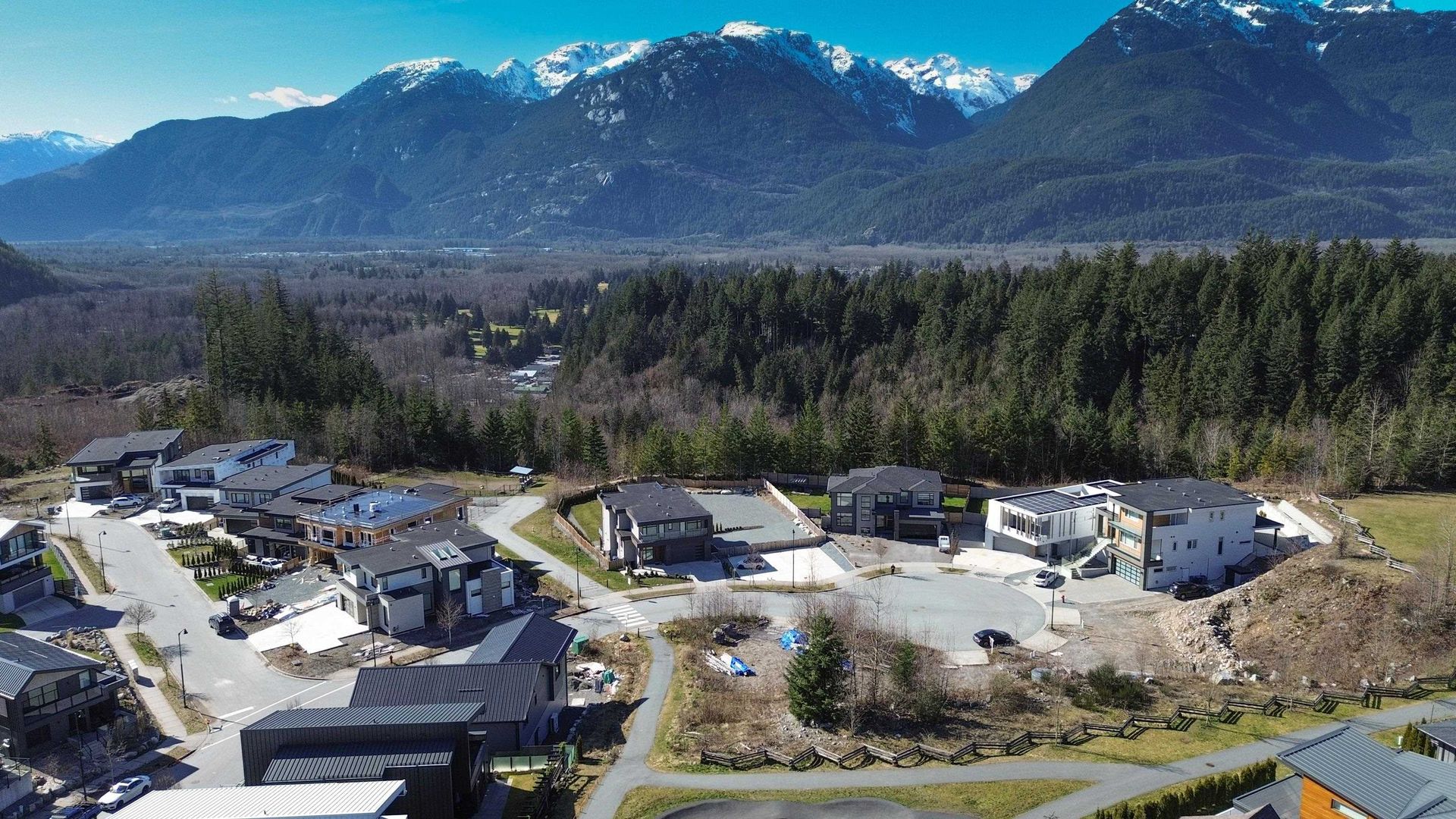 2917 Snowberry Place, University Highlands, Squamish  by Jordan Bosa Real Estate Advisor 2917 Snowberry Place, University Highlands, Squamish
