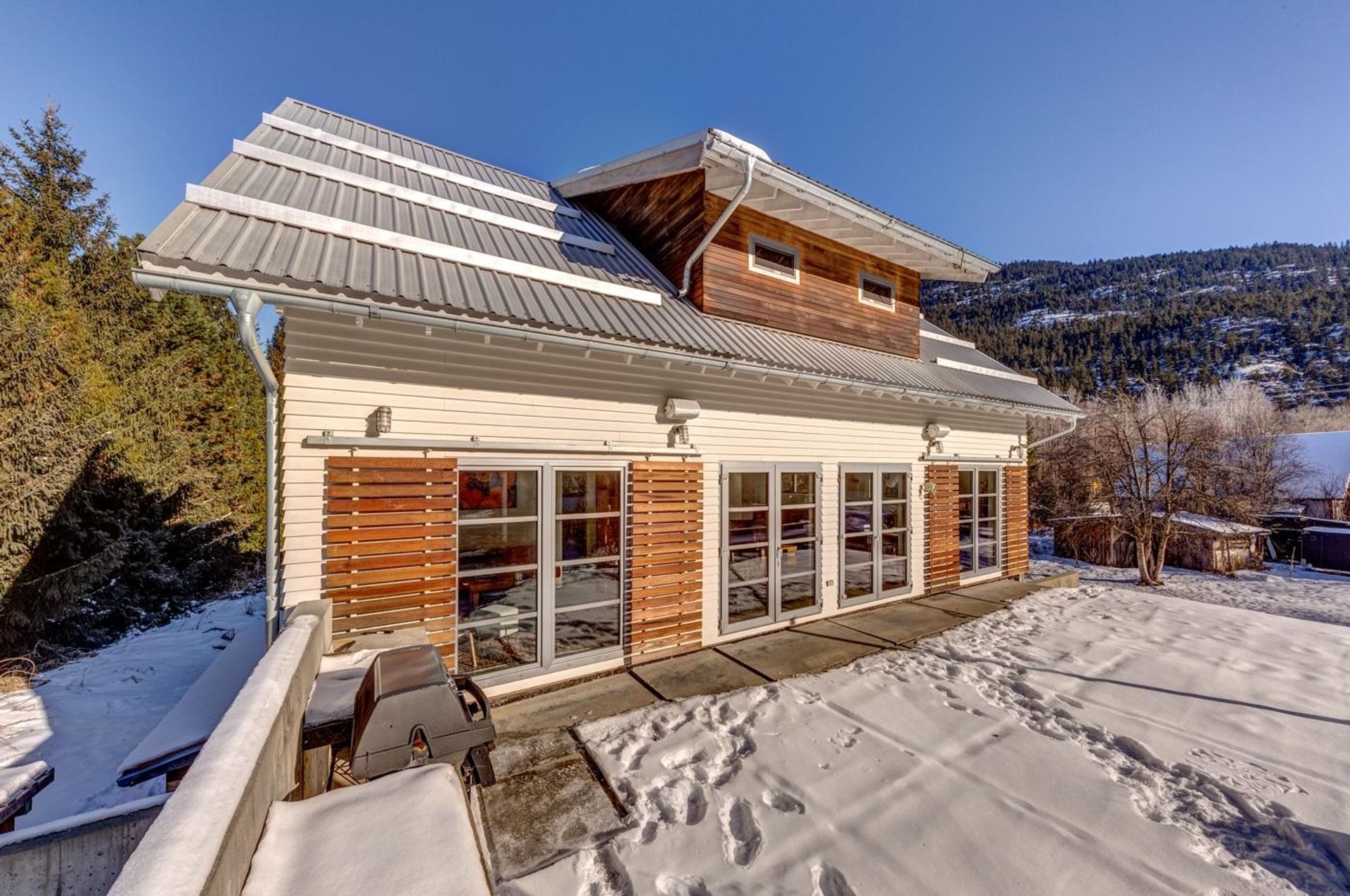 Photo 16 at 7597 Pemberton Meadows Road, Pemberton Photo 16 at 7597 Pemberton Meadows Road, Pemberton