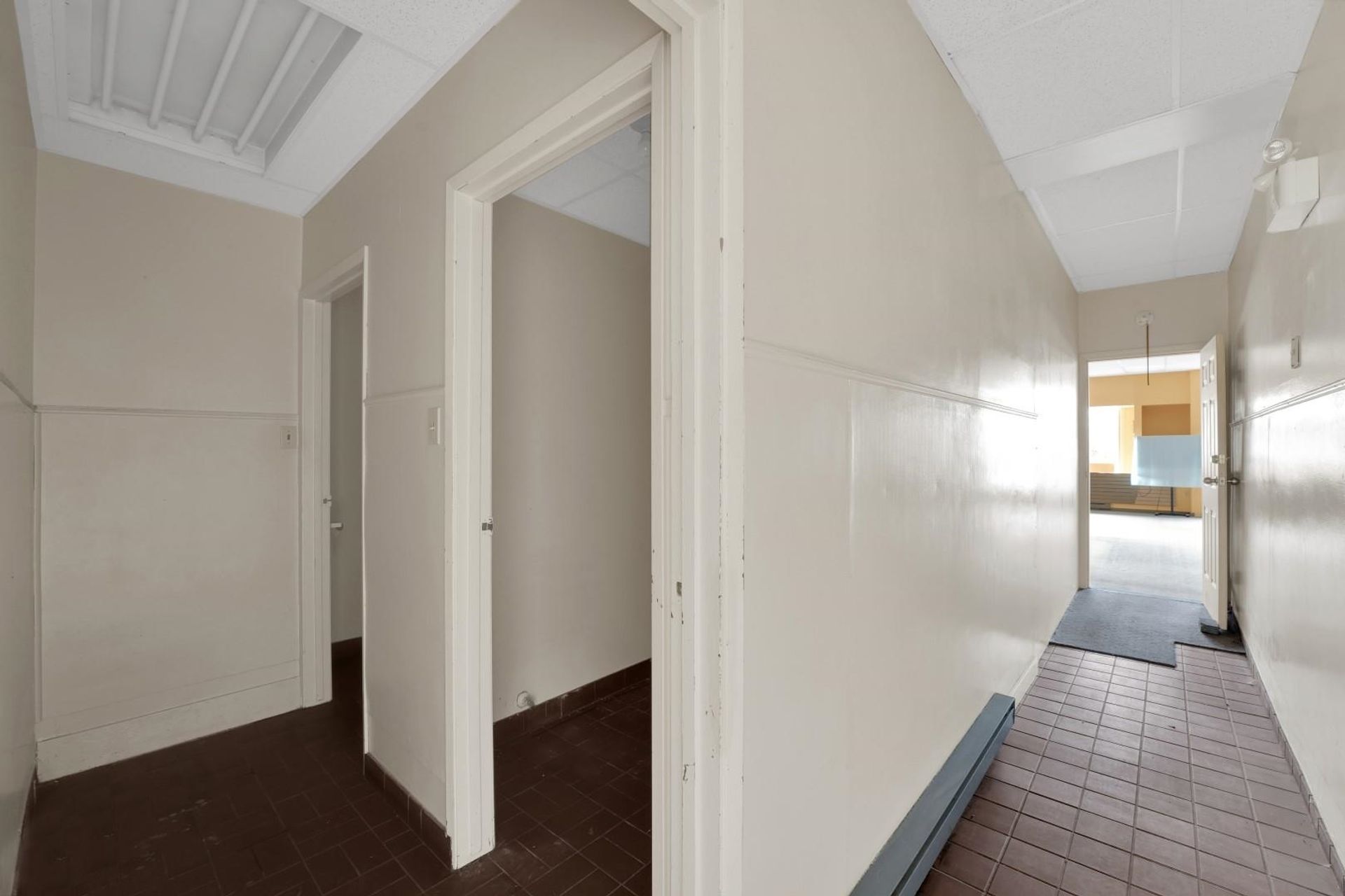 Photo 9 at Unit B - 5651 Cowrie Street, Sechelt District, Sunshine Coast Photo 9 at Unit B - 5651 Cowrie Street, Sechelt District, Sunshine Coast