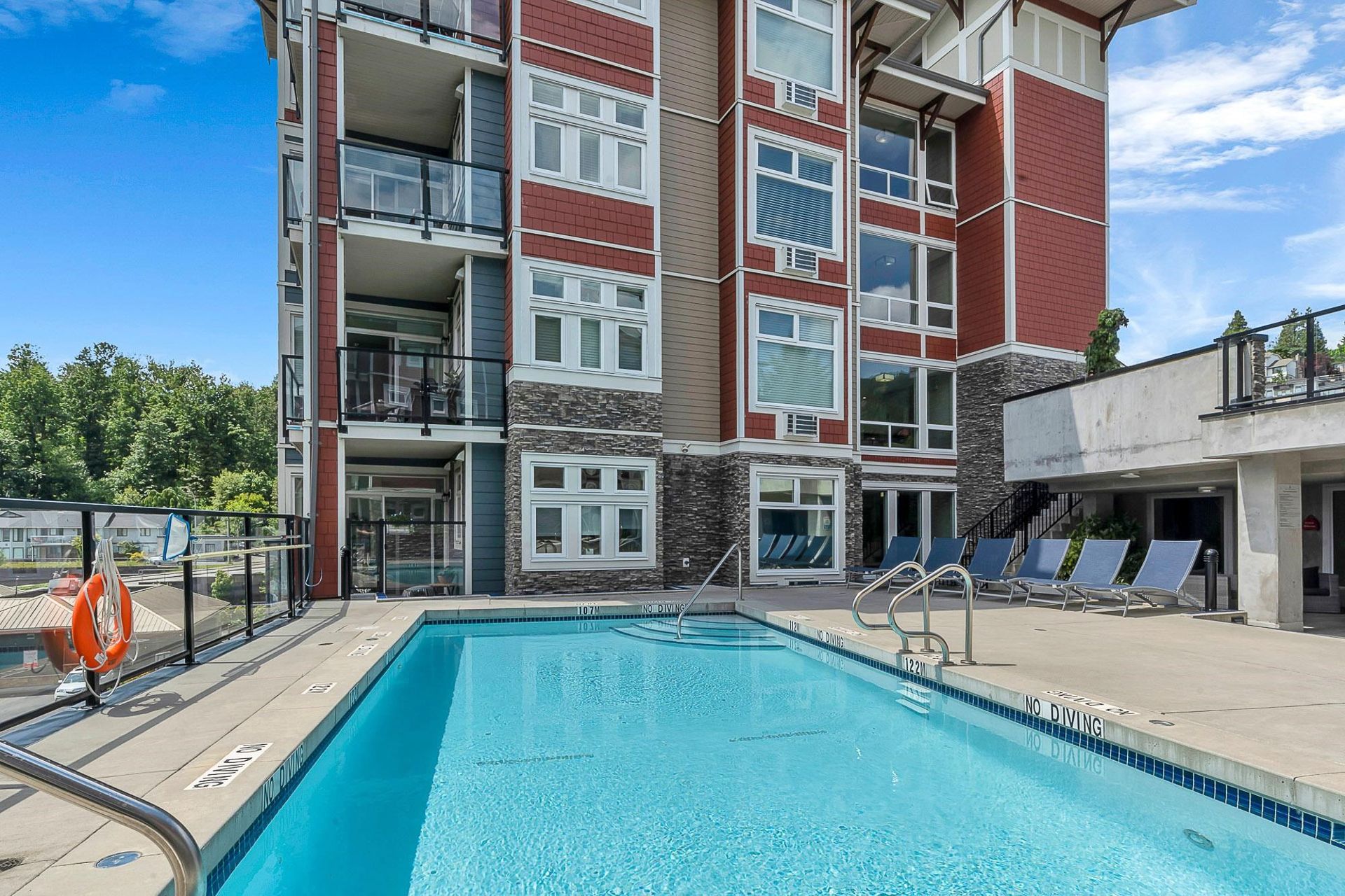 305 - 2242 Whatcom Road, Abbotsford East, Abbotsford photo 0 305 - 2242 Whatcom Road, Abbotsford East, Abbotsford photo 0
