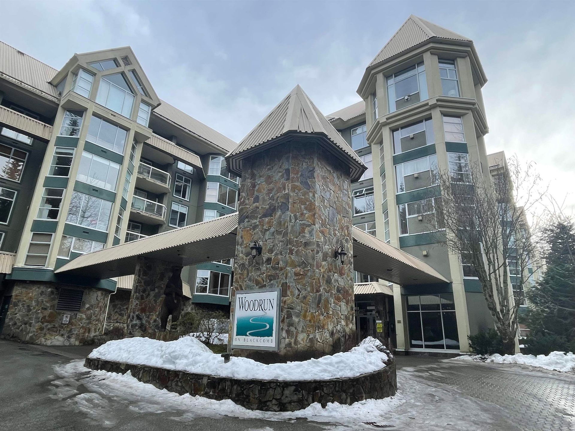 Photo 5 at 220 - 4910 Spearhead Place, Benchlands, Whistler Photo 5 at 220 - 4910 Spearhead Place, Benchlands, Whistler