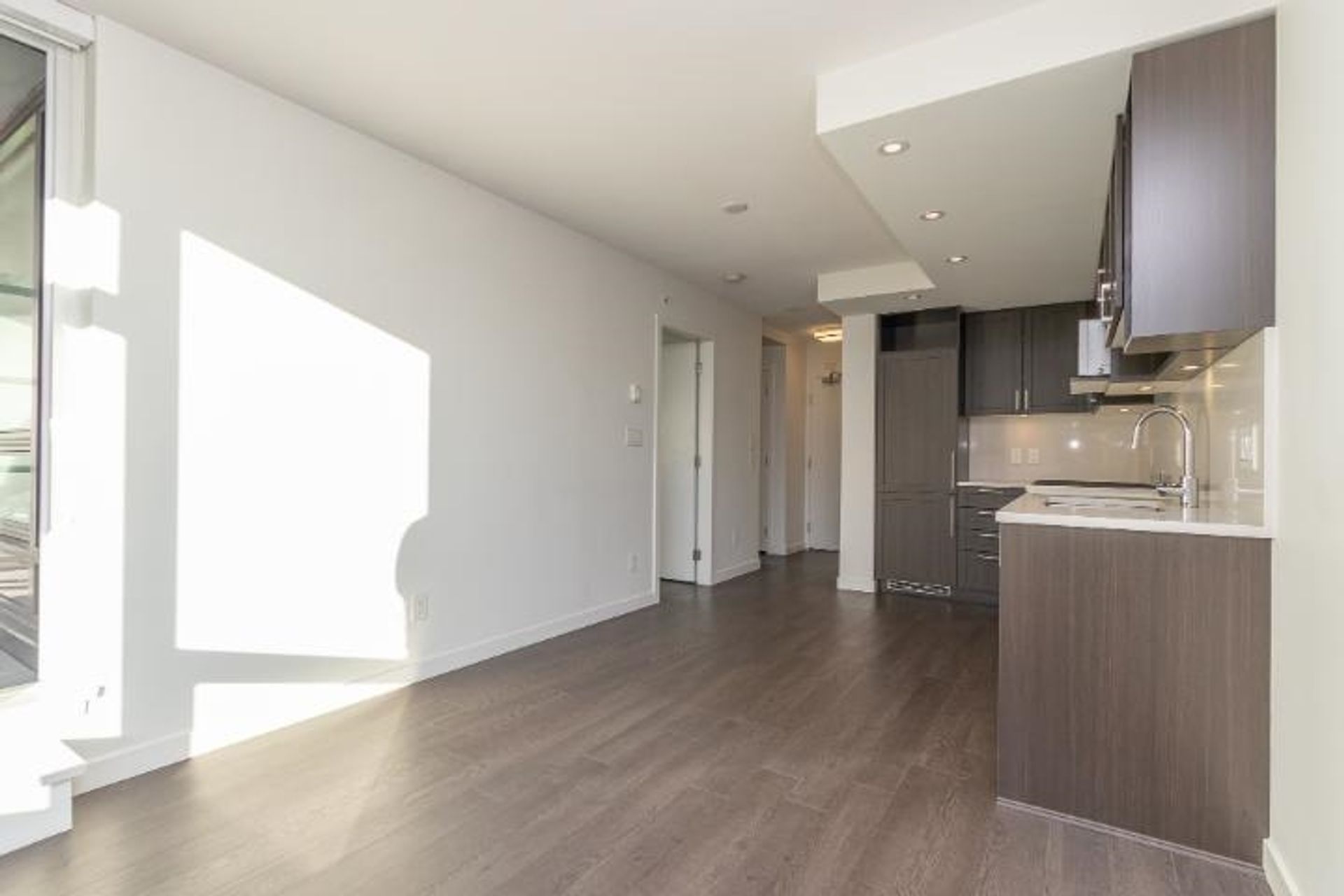 5470-ormidale-street-collingwood-ve-vancouver-east-03.jpg
