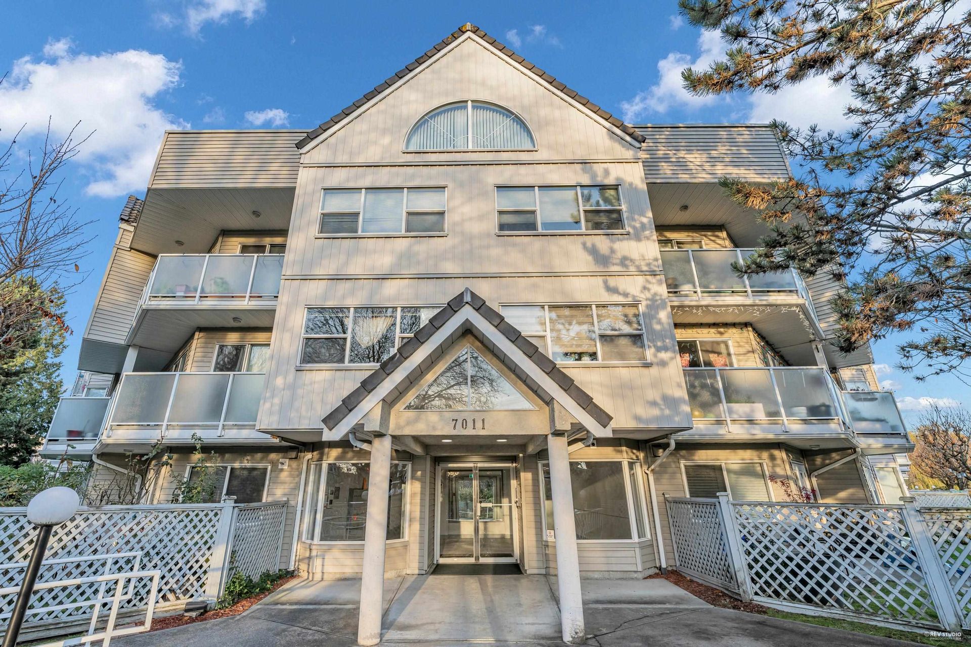 401 - 7011 Blundell Road, Brighouse South, Richmond  by Adil Dinani Real Estate Advisor 401 - 7011 Blundell Road, Brighouse South, Richmond