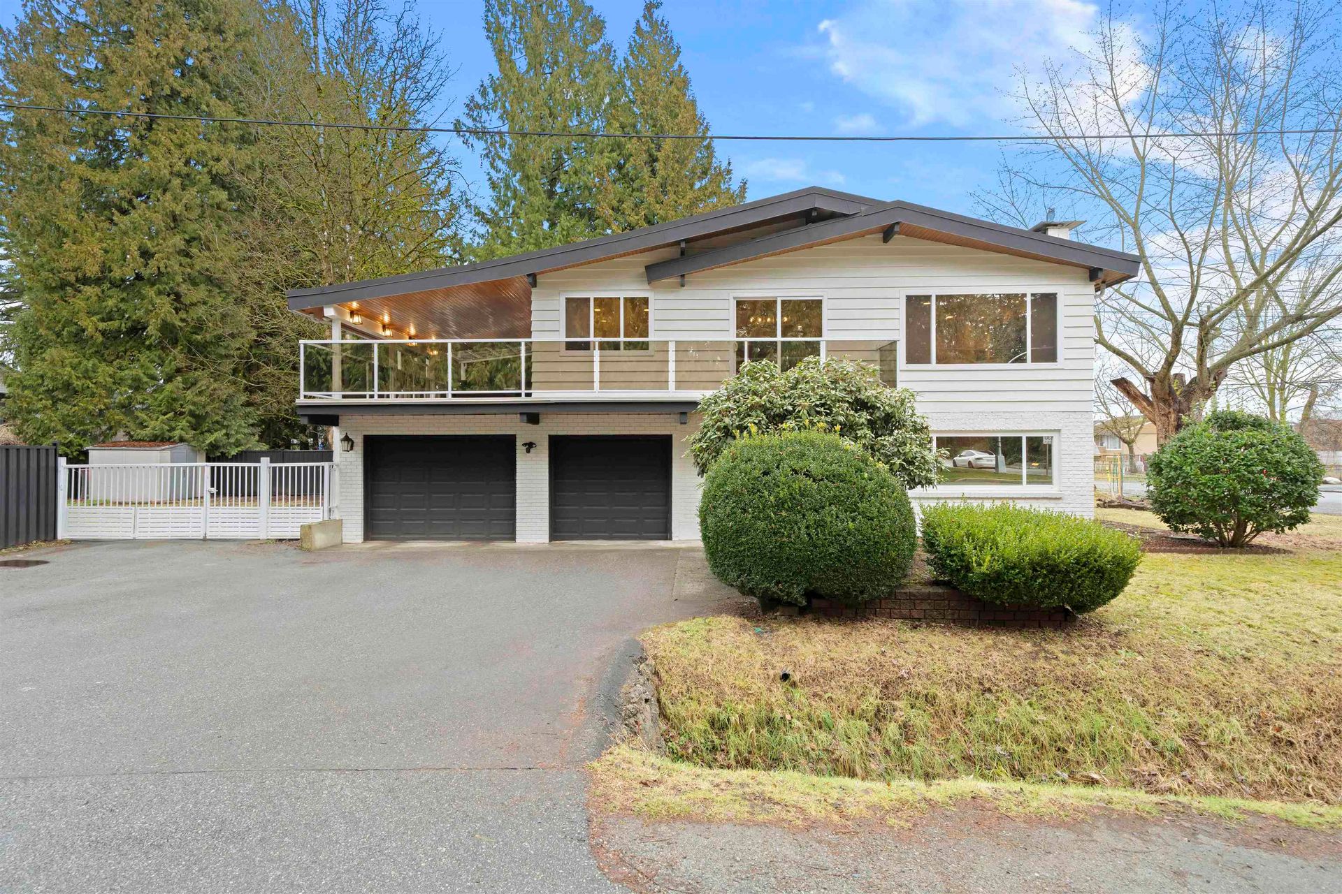1842 Brown Street, Central Pt Coquitlam, Port Coquitlam  by VARGHA.COM 1842 Brown Street, Central Pt Coquitlam, Port Coquitlam