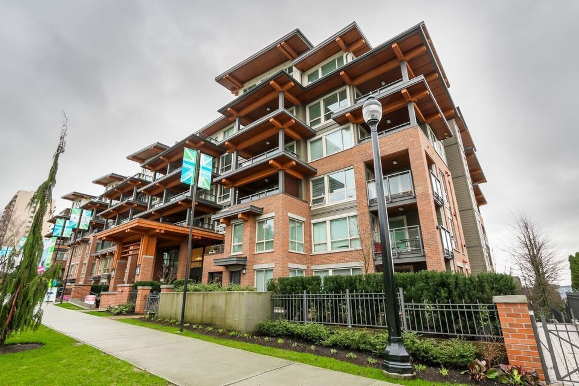 507 - 500 Royal Avenue, Downtown NW, New Westminster by Anthony Drlje PREC* 507 - 500 Royal Avenue, Downtown NW, New Westminster