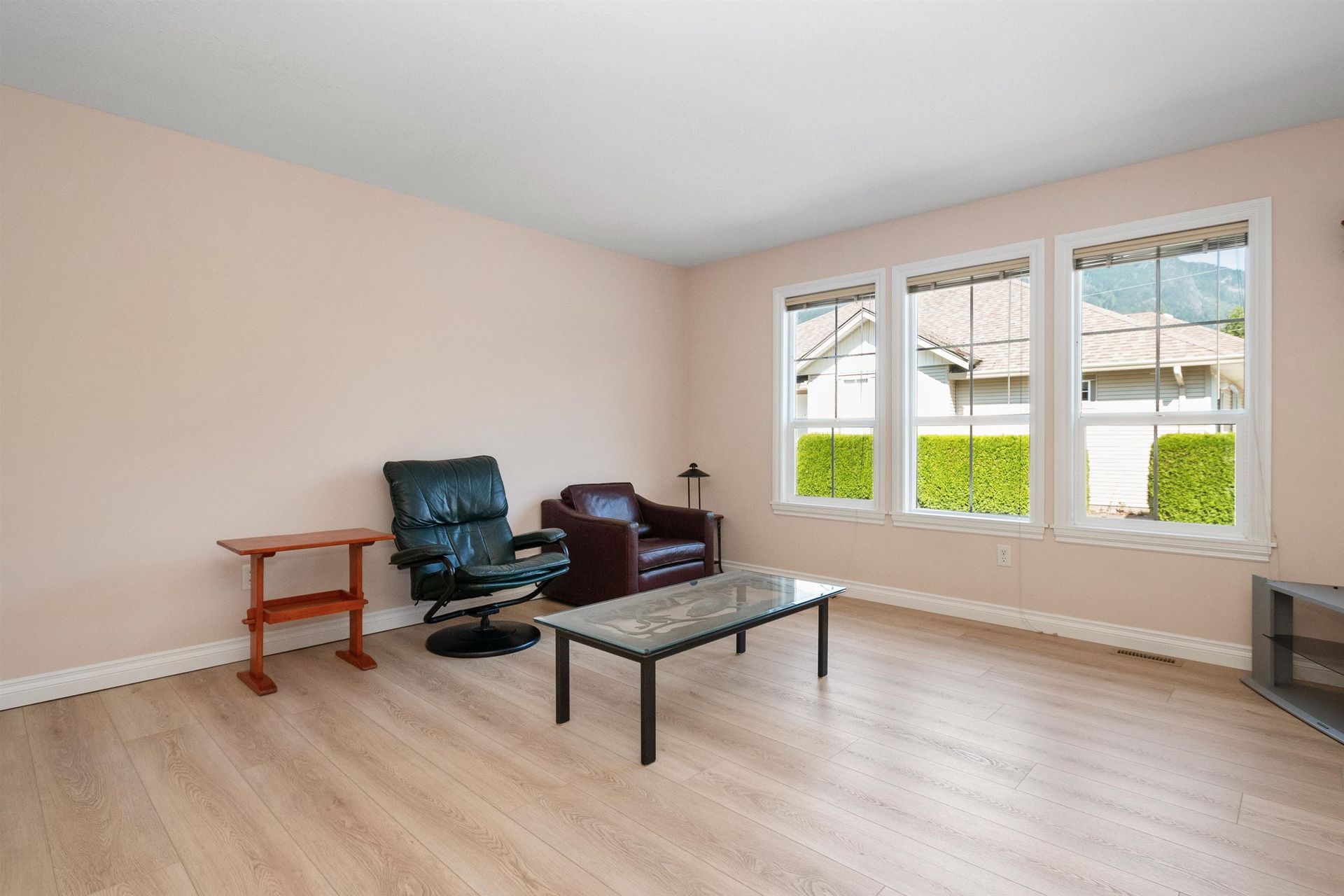 Photo 10 at 3 - 648 Coquihalla Street, Hope, Hope & Area Photo 10 at 3 - 648 Coquihalla Street, Hope, Hope & Area