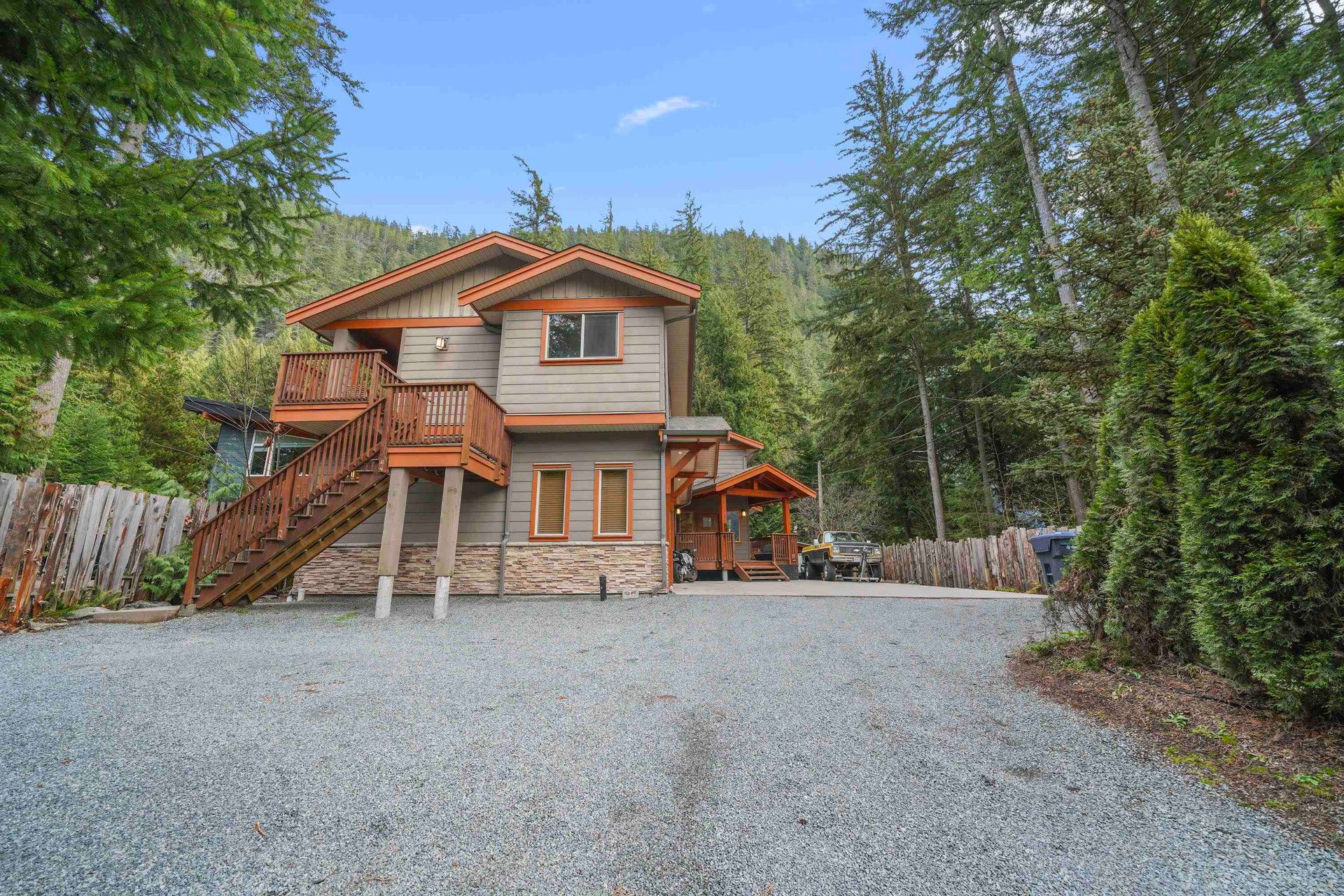Photo 2 at 1782 Depot Road, Tantalus, Squamish Photo 2 at 1782 Depot Road, Tantalus, Squamish