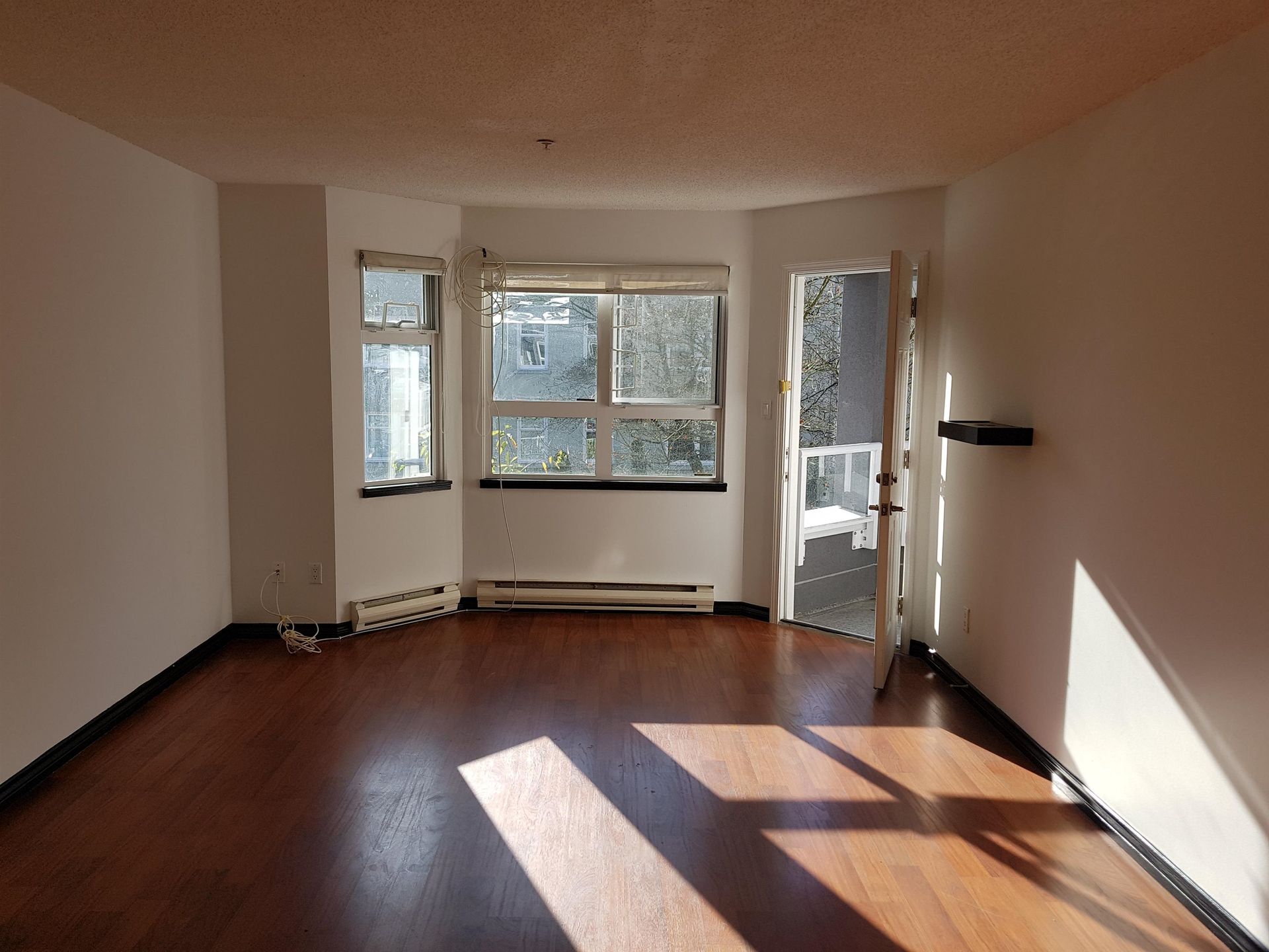 921-thurlow-street-west-end-vw-vancouver-west-02.jpg