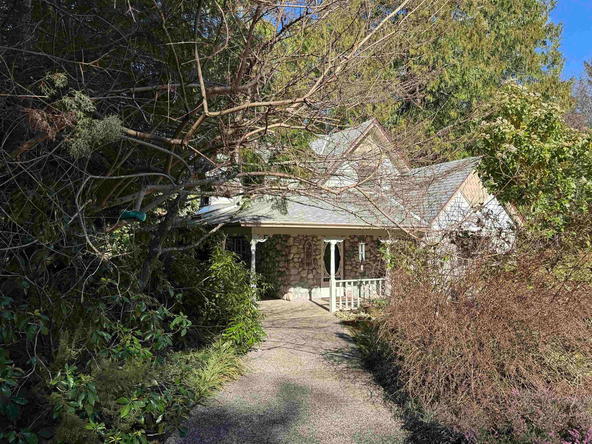 Photo 6 at 5487 Brooks Road, Halfmn Bay Secret Cv Redroofs, Sunshine Coast Photo 6 at 5487 Brooks Road, Halfmn Bay Secret Cv Redroofs, Sunshine Coast