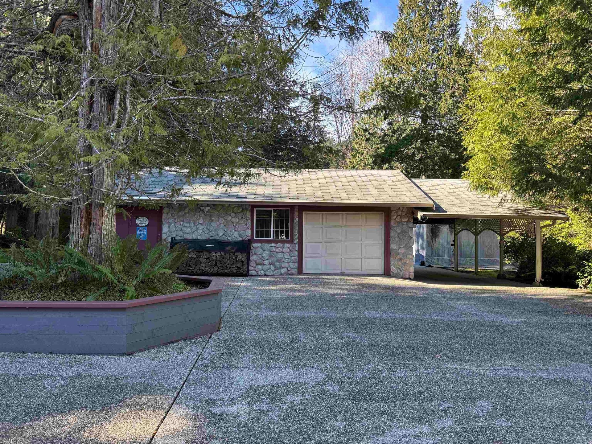 Photo 17 at 5487 Brooks Road, Halfmn Bay Secret Cv Redroofs, Sunshine Coast Photo 17 at 5487 Brooks Road, Halfmn Bay Secret Cv Redroofs, Sunshine Coast