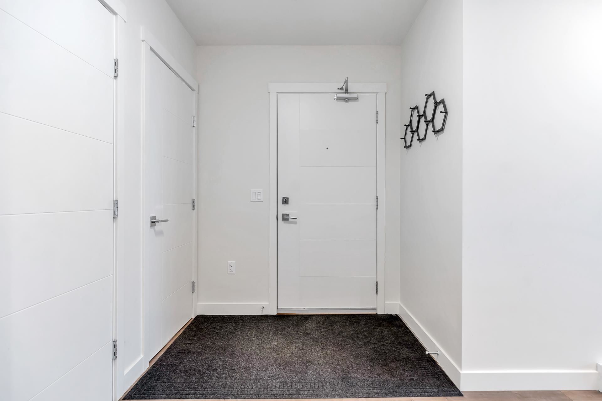 611 - 707 Como Lake Avenue1