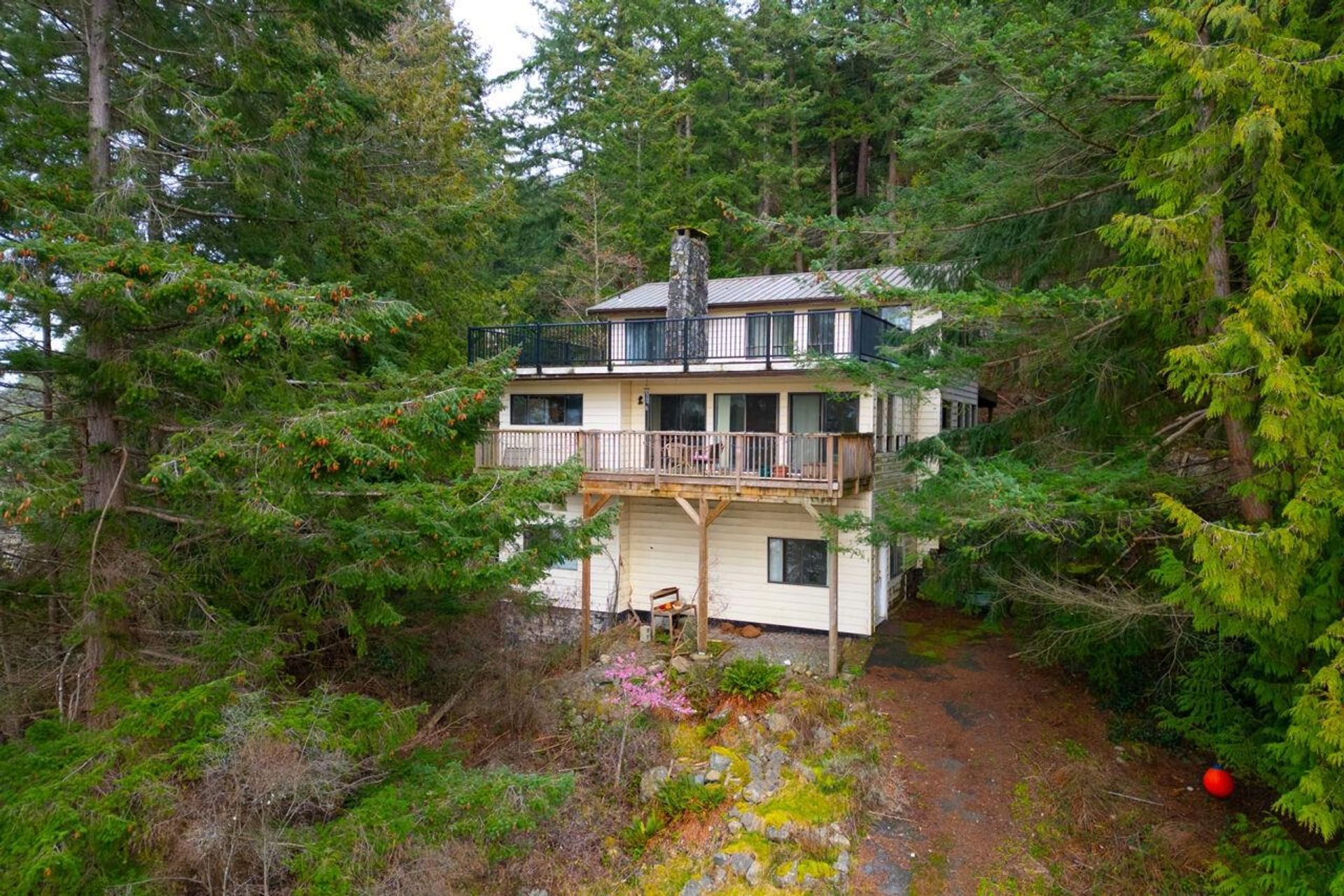 Photo 6 at 908 Clipper Place, Bowen Island Photo 6 at 908 Clipper Place, Bowen Island