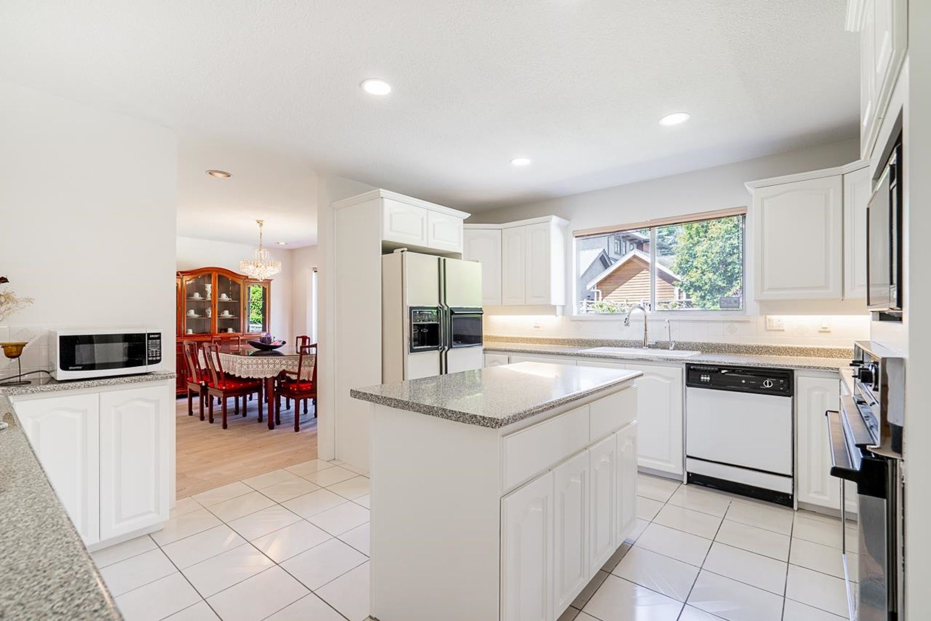 Photo 6 at 3513 W 40th Avenue, Dunbar, Vancouver West Photo 6 at 3513 W 40th Avenue, Dunbar, Vancouver West