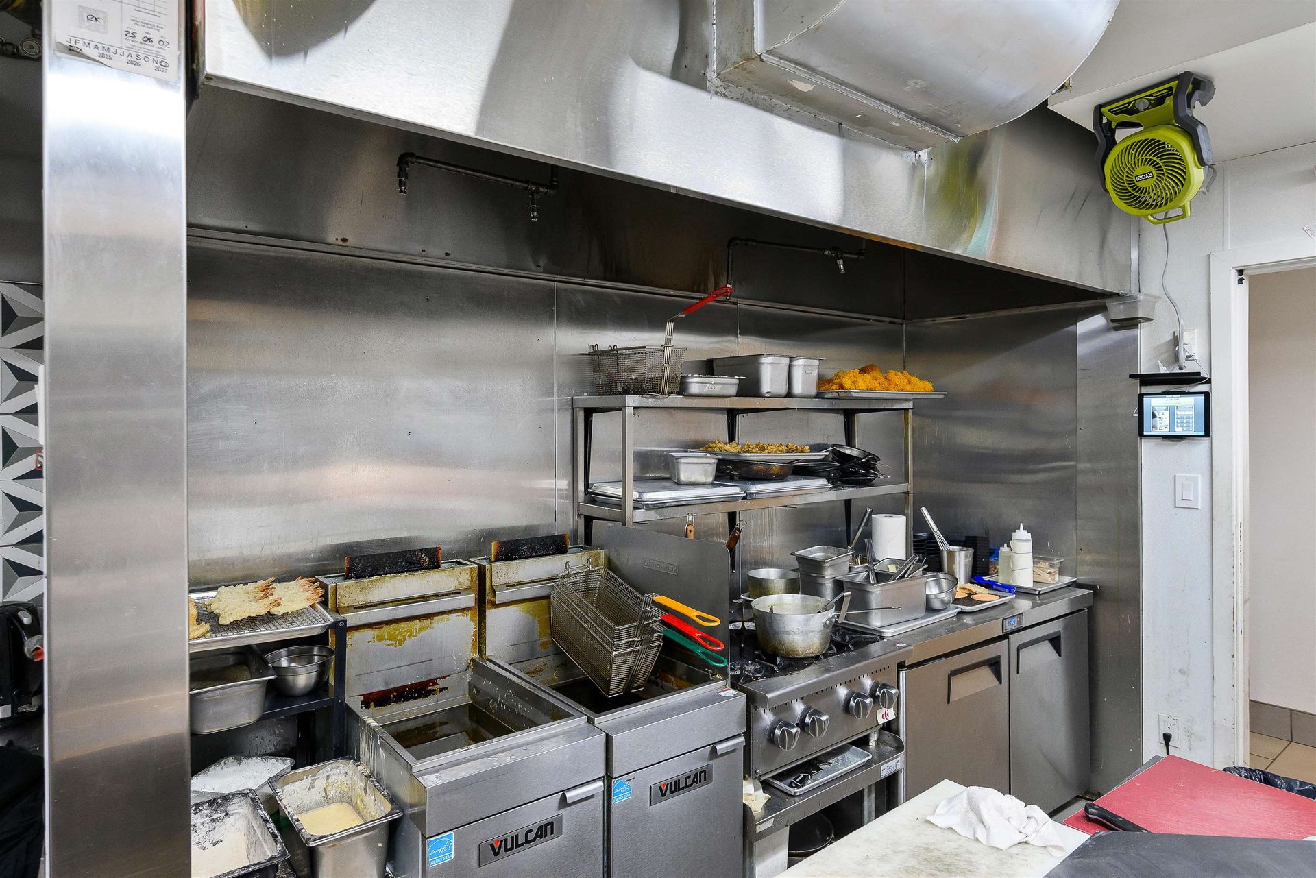 Photo 14 at 1047 Denman Street, West End VW, Vancouver West Photo 14 at 1047 Denman Street, West End VW, Vancouver West