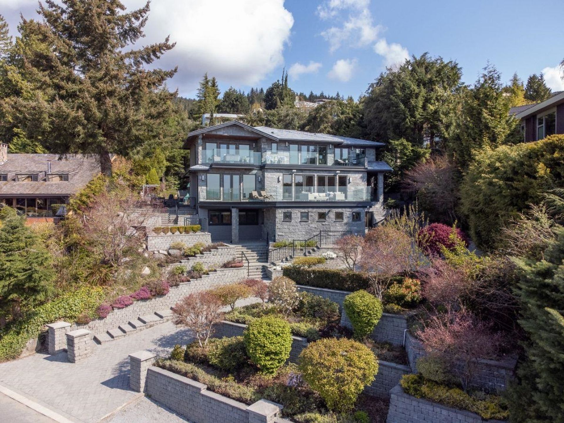 1365 Cammeray Road, Chartwell, West Vancouver photo number 2 1365 Cammeray Road, Chartwell, West Vancouver photo number 2
