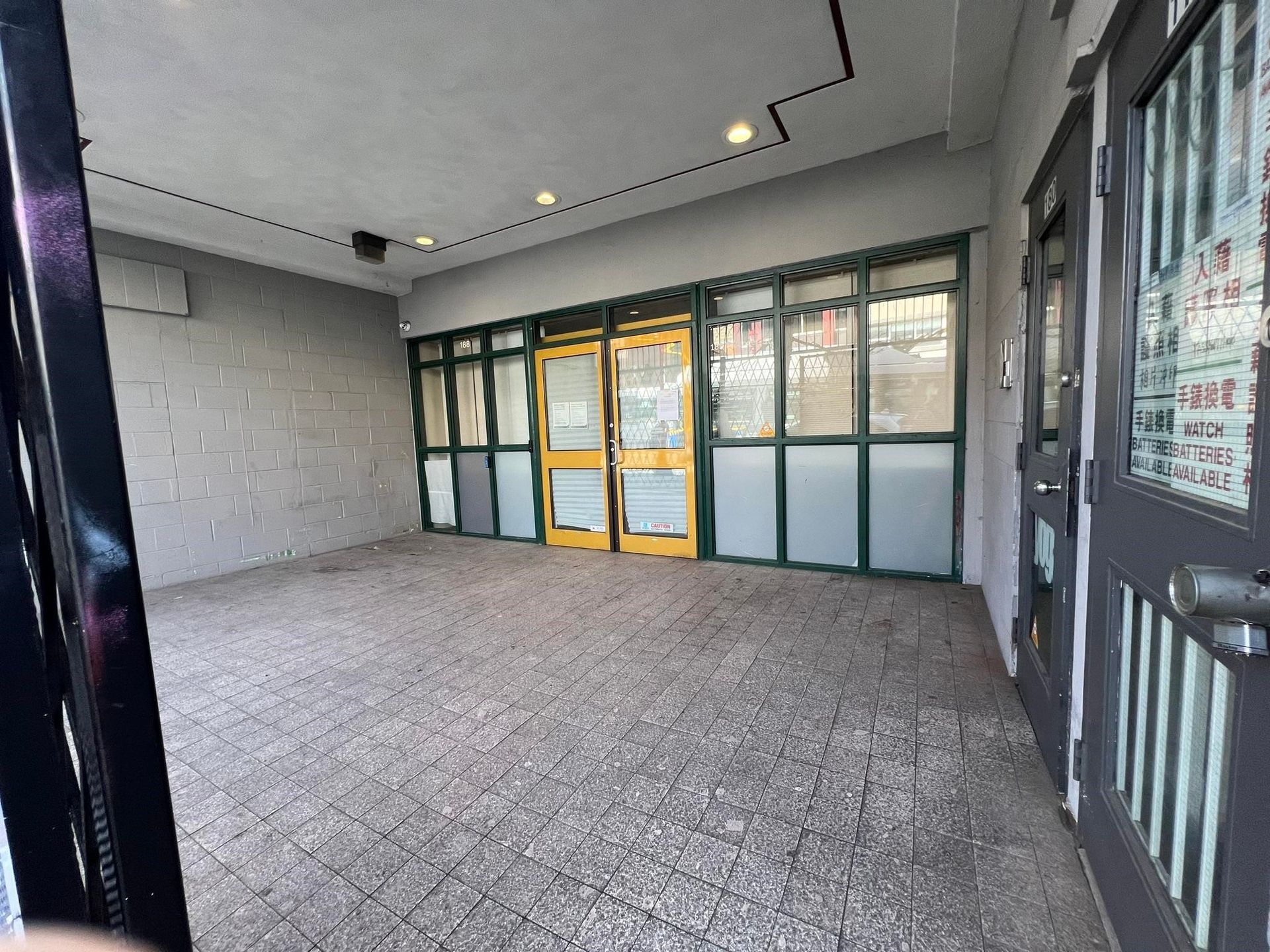 Photo 6 at 188 E Pender Street, Downtown VE, Vancouver East Photo 6 at 188 E Pender Street, Downtown VE, Vancouver East