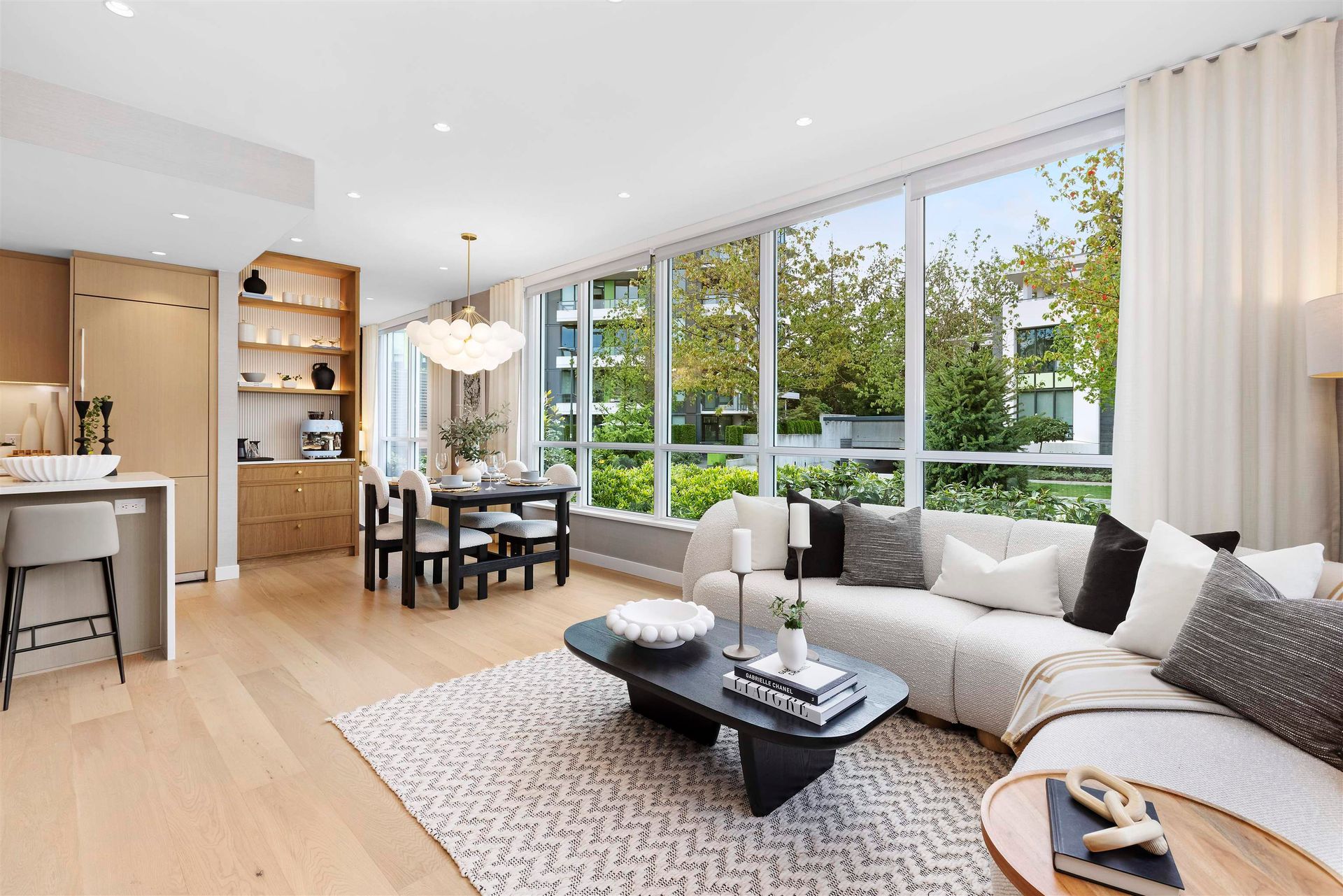 6036-gray-avenue-university-vw-vancouver-west-04.jpg