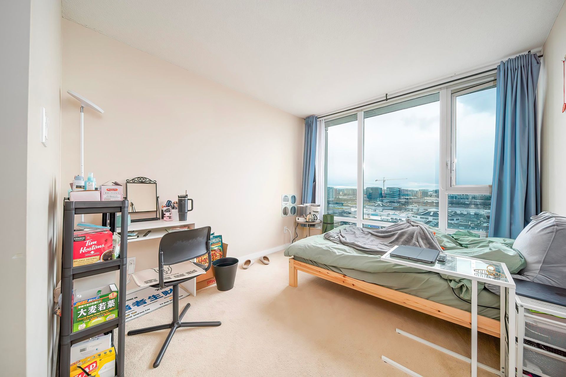 1701 - 5088 Kwantlen Street3