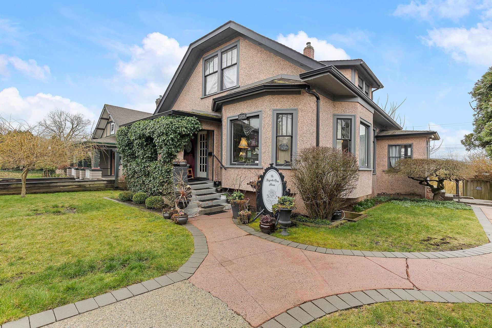 33026 2 Avenue, Mission BC, Mission photo number 2