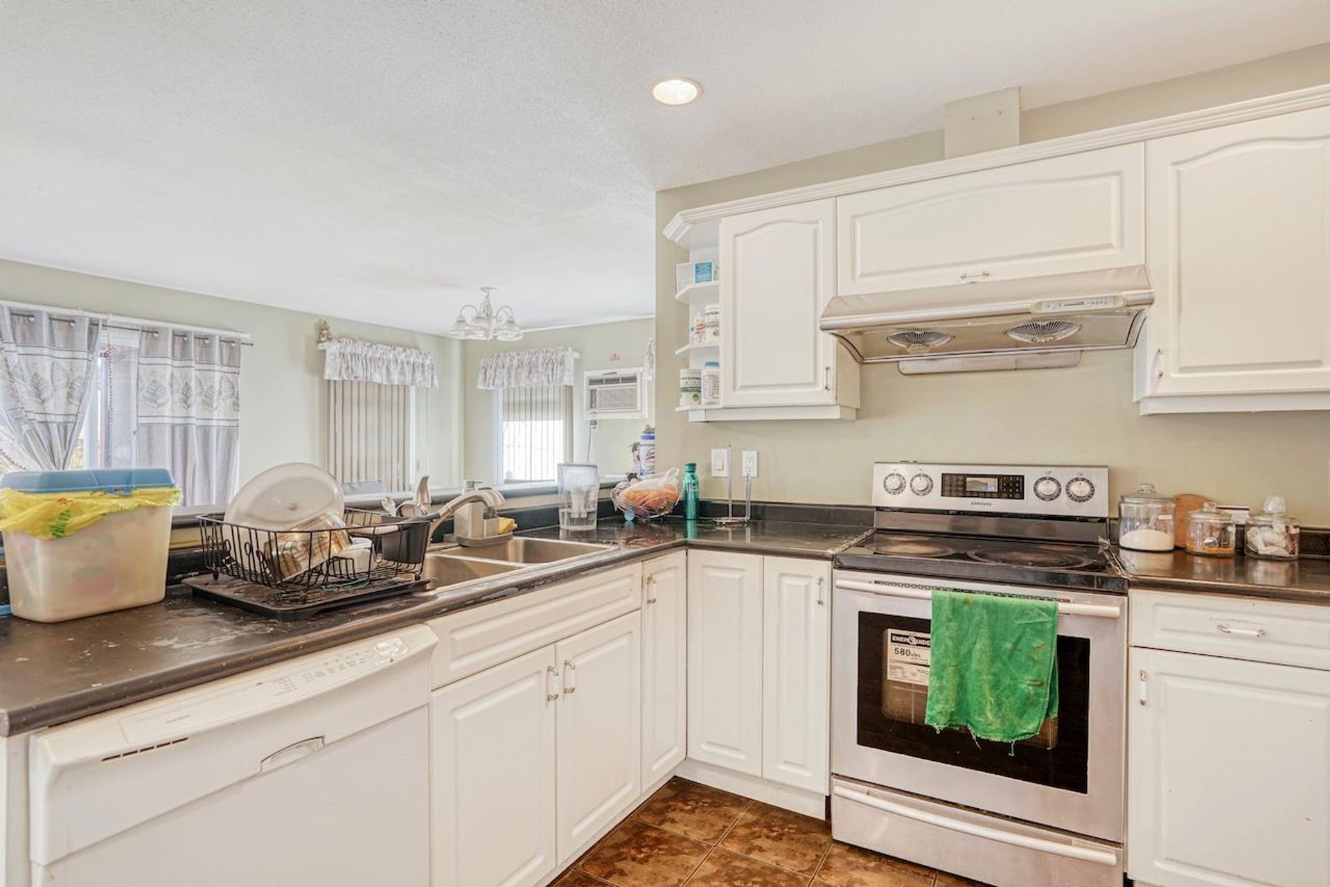 Photo 6 at 10140 Seacote Road, Ironwood, Richmond Photo 6 at 10140 Seacote Road, Ironwood, Richmond