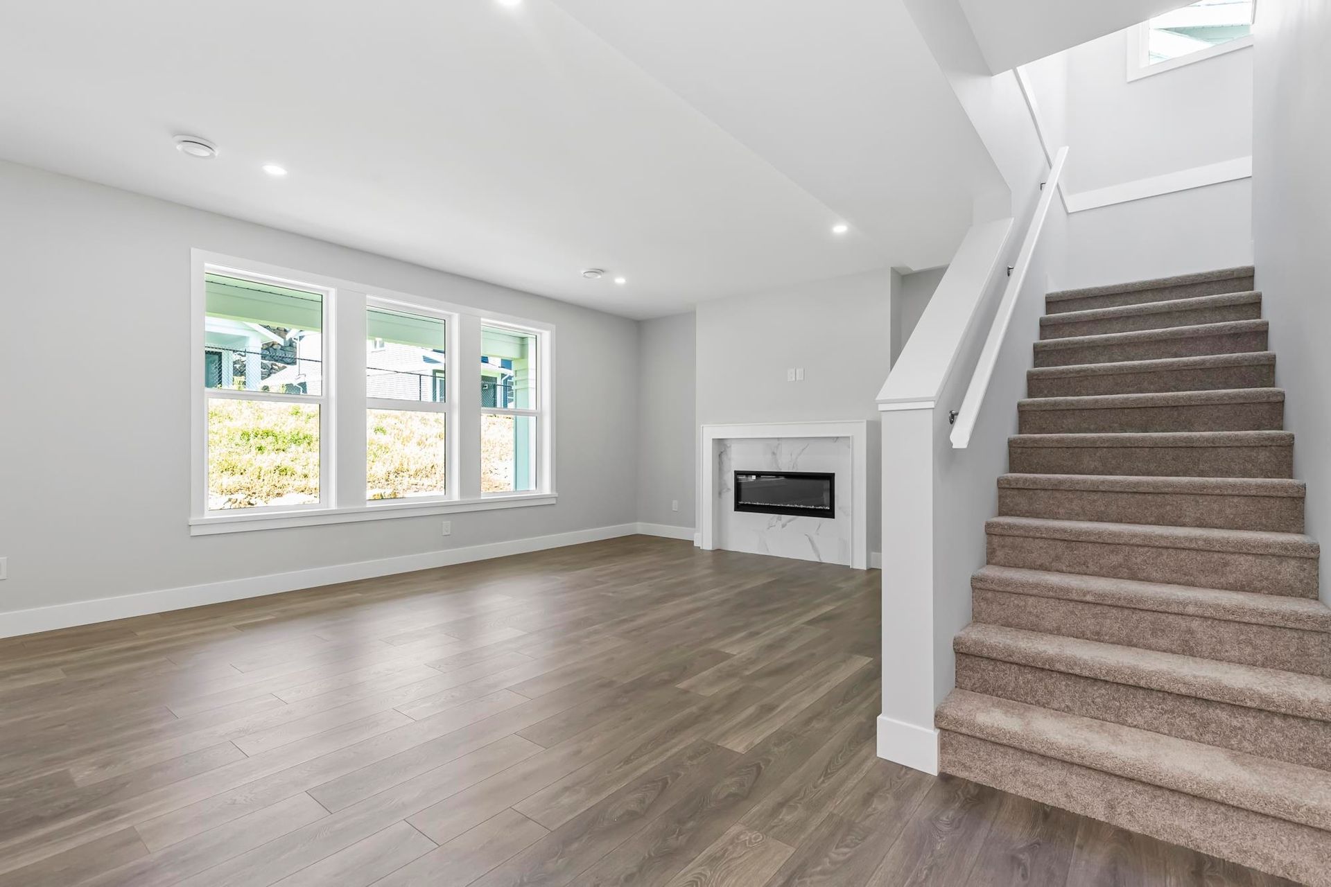 Photo 6 at 1970 Sparrow Hawk Place, Mt Woodside, Agassiz Photo 6 at 1970 Sparrow Hawk Place, Mt Woodside, Agassiz