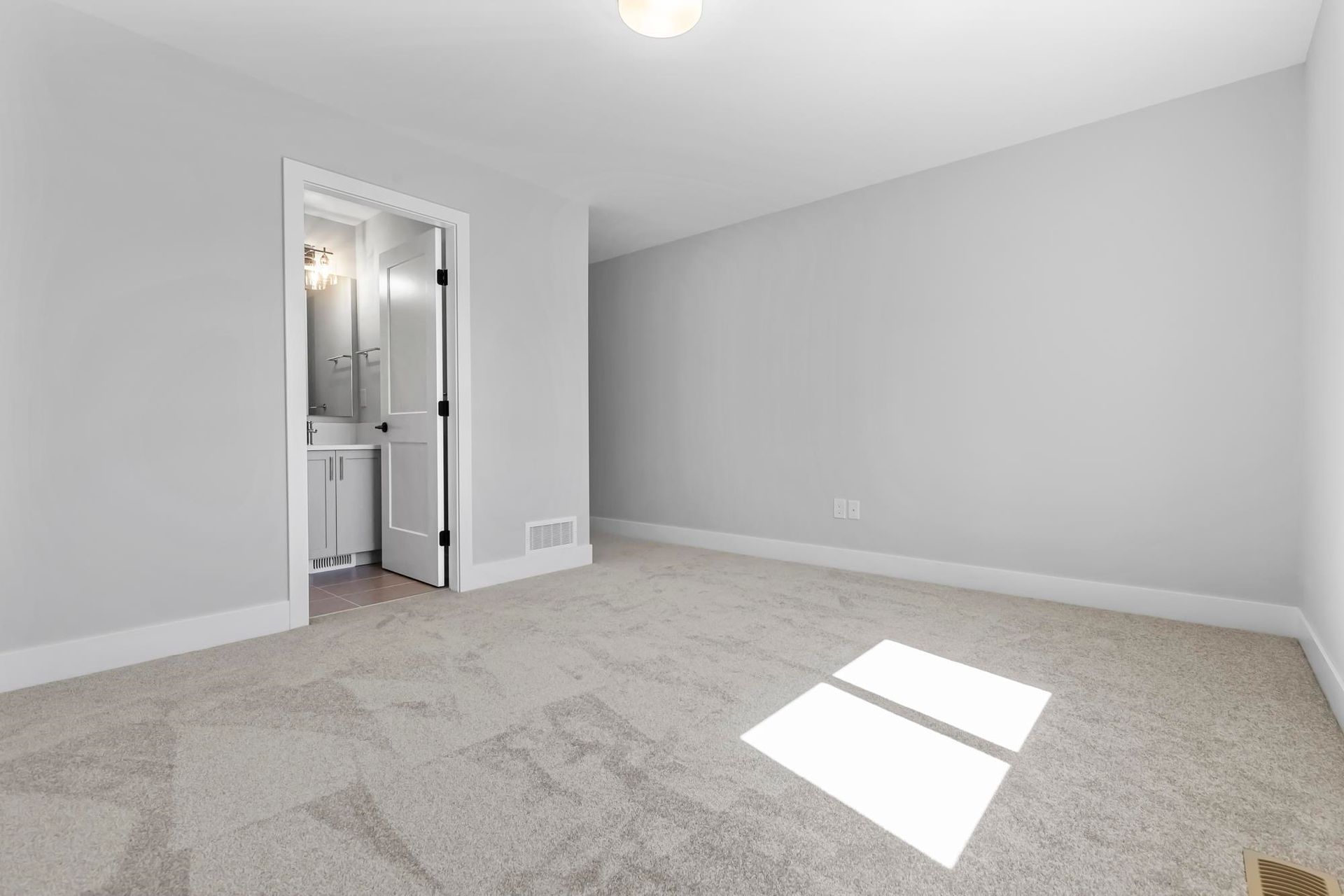 Photo 33 at 1970 Sparrow Hawk Place, Mt Woodside, Agassiz Photo 33 at 1970 Sparrow Hawk Place, Mt Woodside, Agassiz