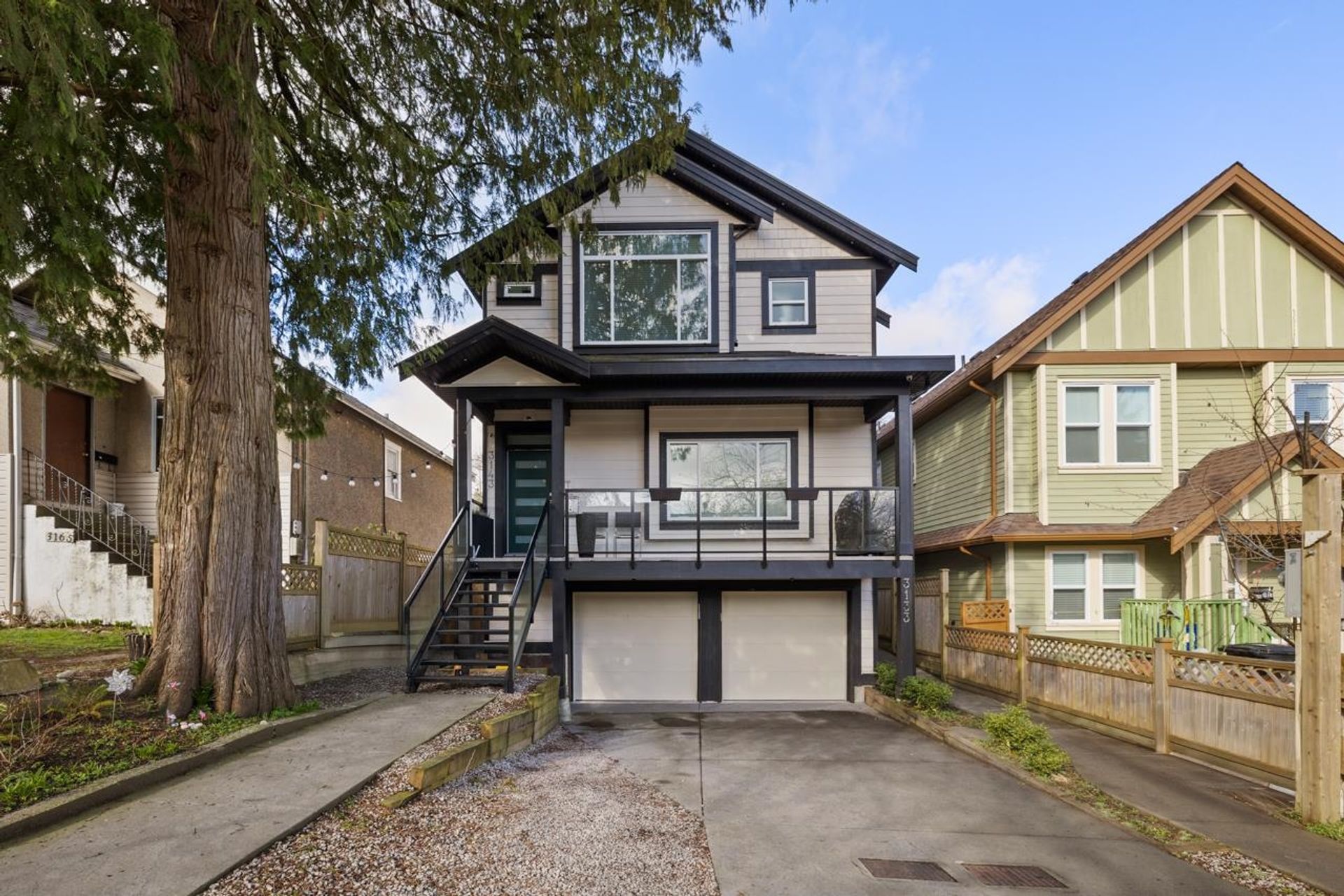 3133 Glen Drive, Mount Pleasant VE, Vancouver East photo number 2 3133 Glen Drive, Mount Pleasant VE, Vancouver East photo number 2