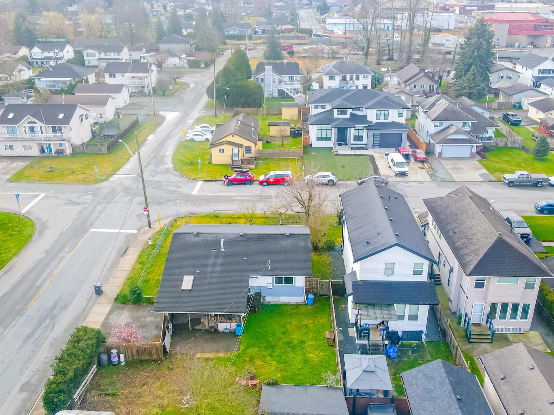 Photo 11 at 34693 2 Avenue, Poplar, Abbotsford Photo 11 at 34693 2 Avenue, Poplar, Abbotsford