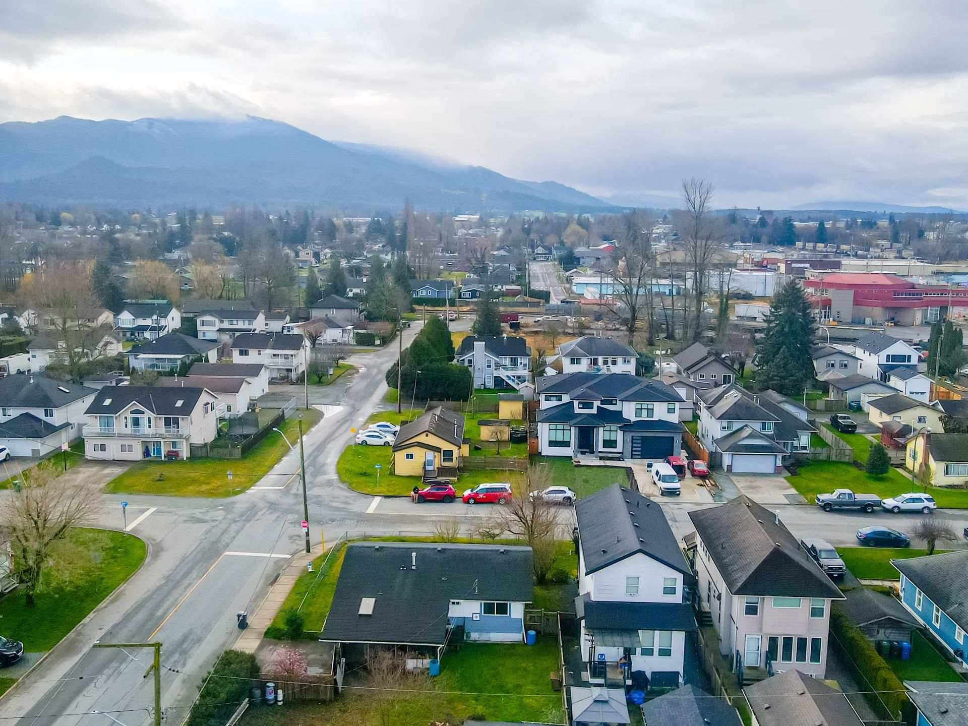 Photo 12 at 34693 2 Avenue, Poplar, Abbotsford Photo 12 at 34693 2 Avenue, Poplar, Abbotsford