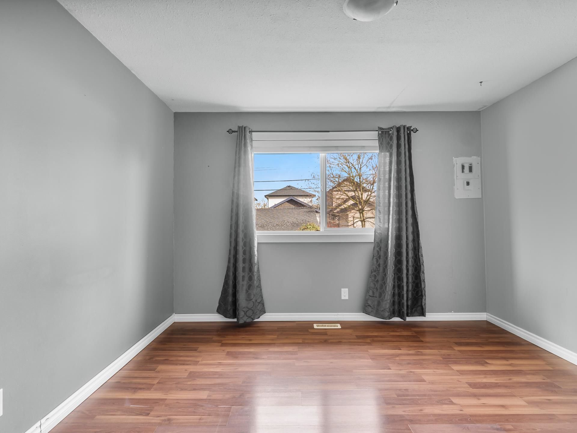 Photo 17 at 34693 2 Avenue, Poplar, Abbotsford Photo 17 at 34693 2 Avenue, Poplar, Abbotsford
