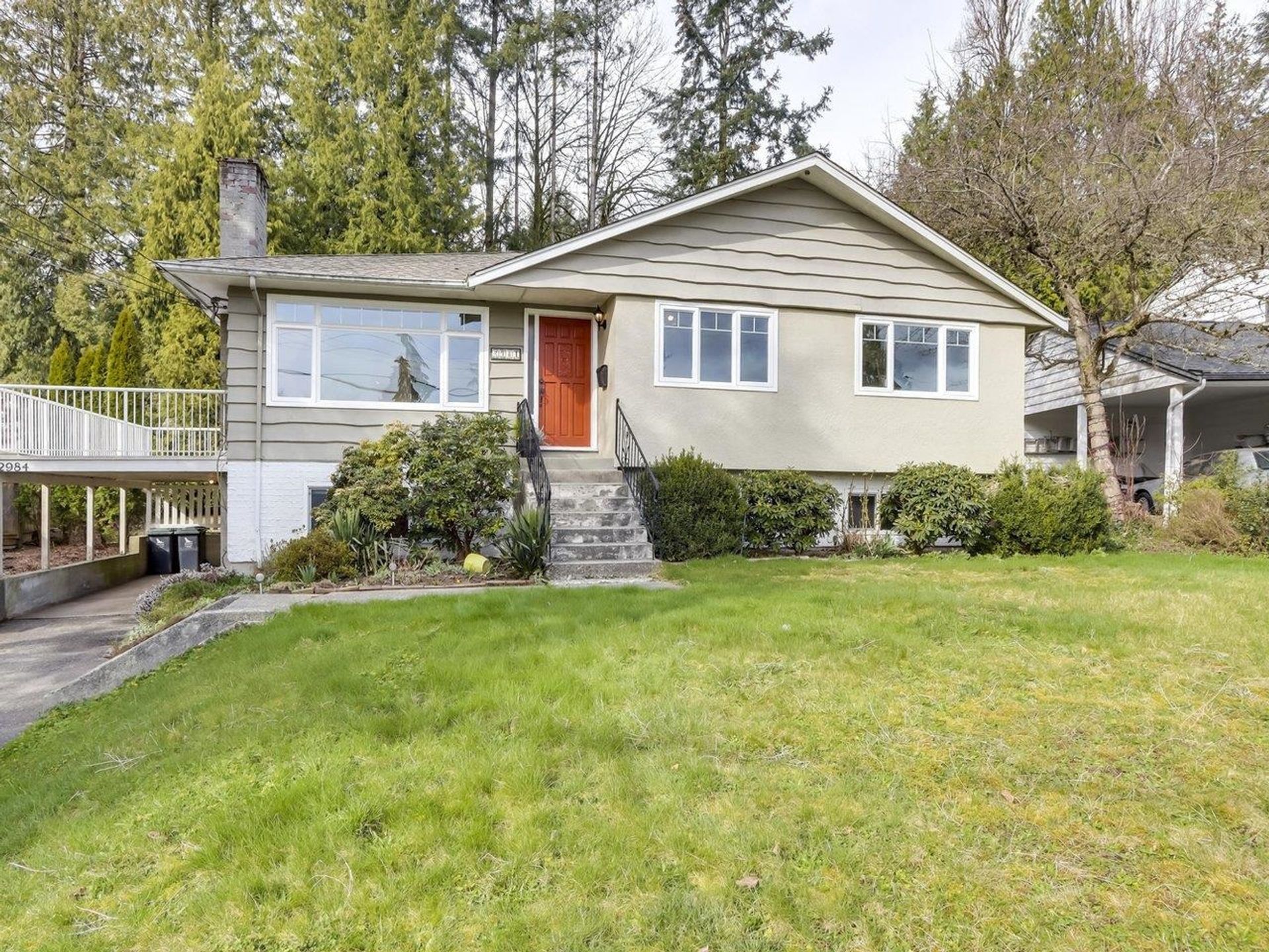 2984 Plymouth Drive, Windsor Park NV, North Vancouver photo number 2 2984 Plymouth Drive, Windsor Park NV, North Vancouver photo number 2