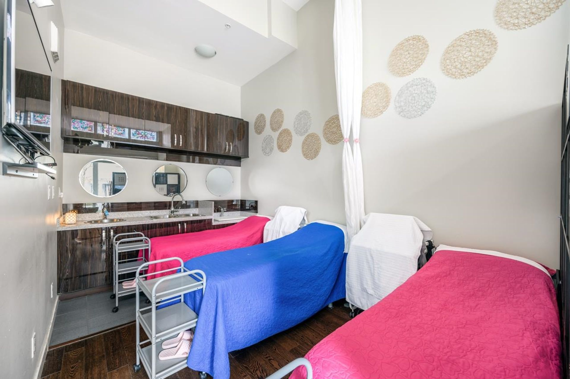 105 - 7117 Elmbridge Way2