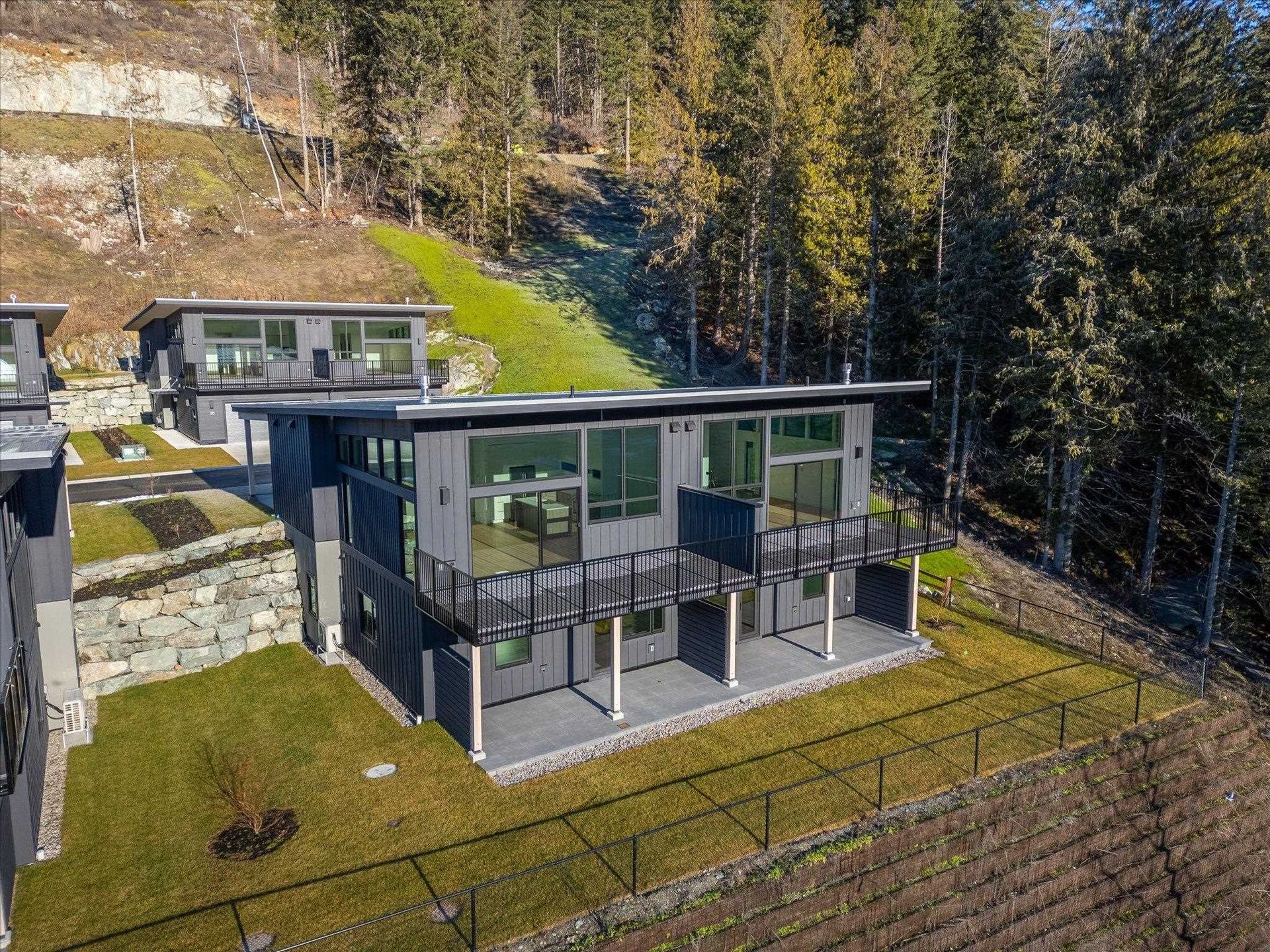 Photo 5 at 25 - 4000 Sunstone Way, Pemberton Photo 5 at 25 - 4000 Sunstone Way, Pemberton