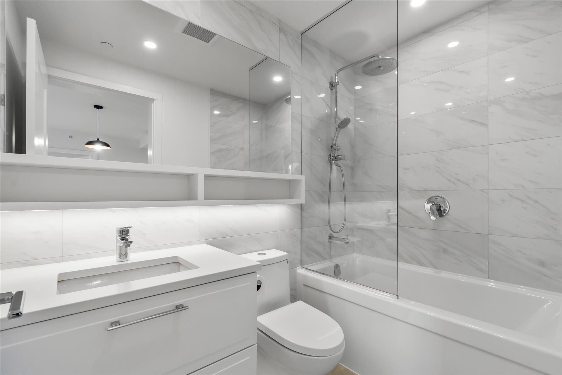 Photo 12 at 207 - 5693 Elizabeth Street, Cambie, Vancouver West