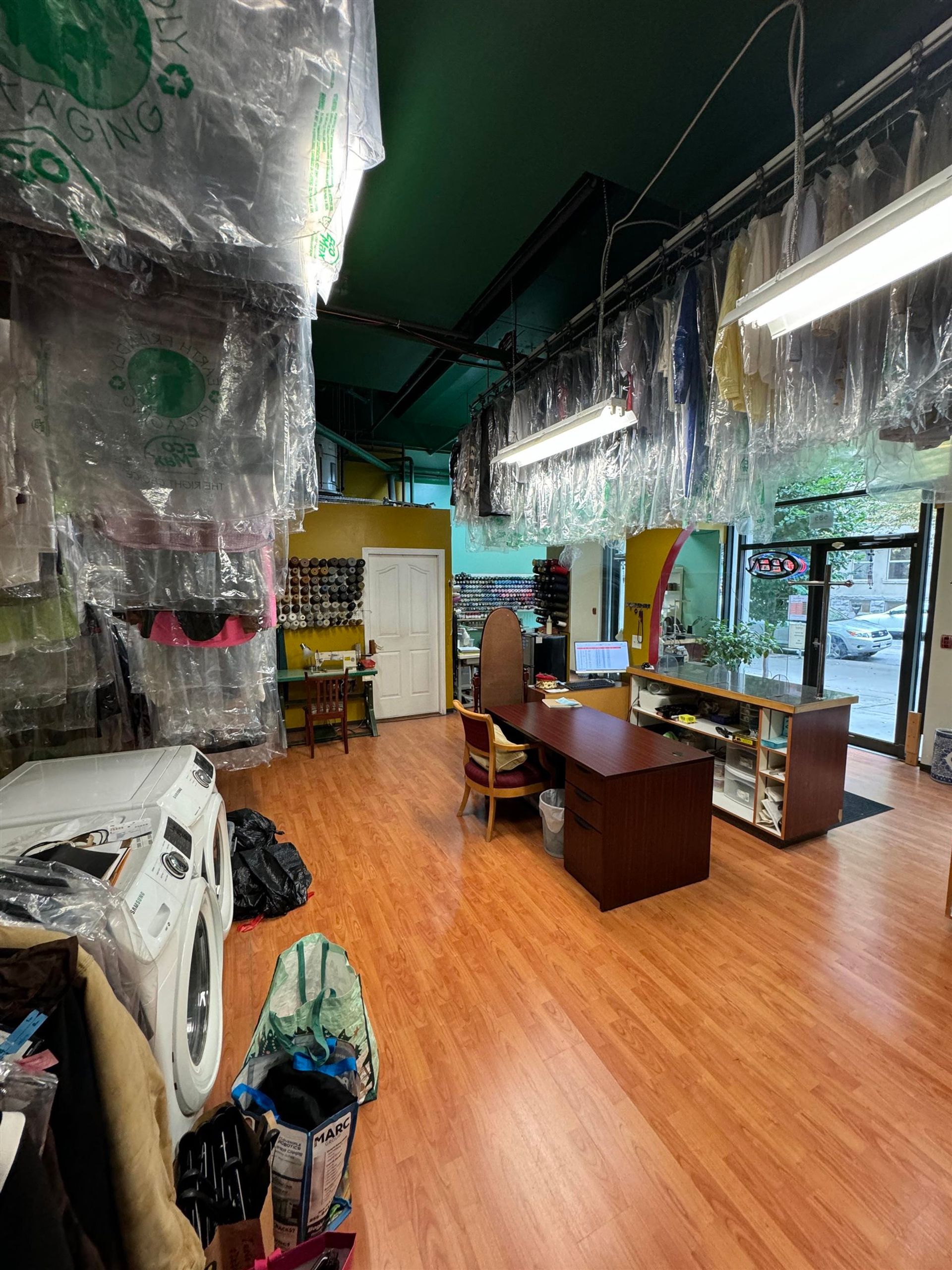 Photo 6 at 585 Helmcken Street, Downtown VW, Vancouver West Photo 6 at 585 Helmcken Street, Downtown VW, Vancouver West