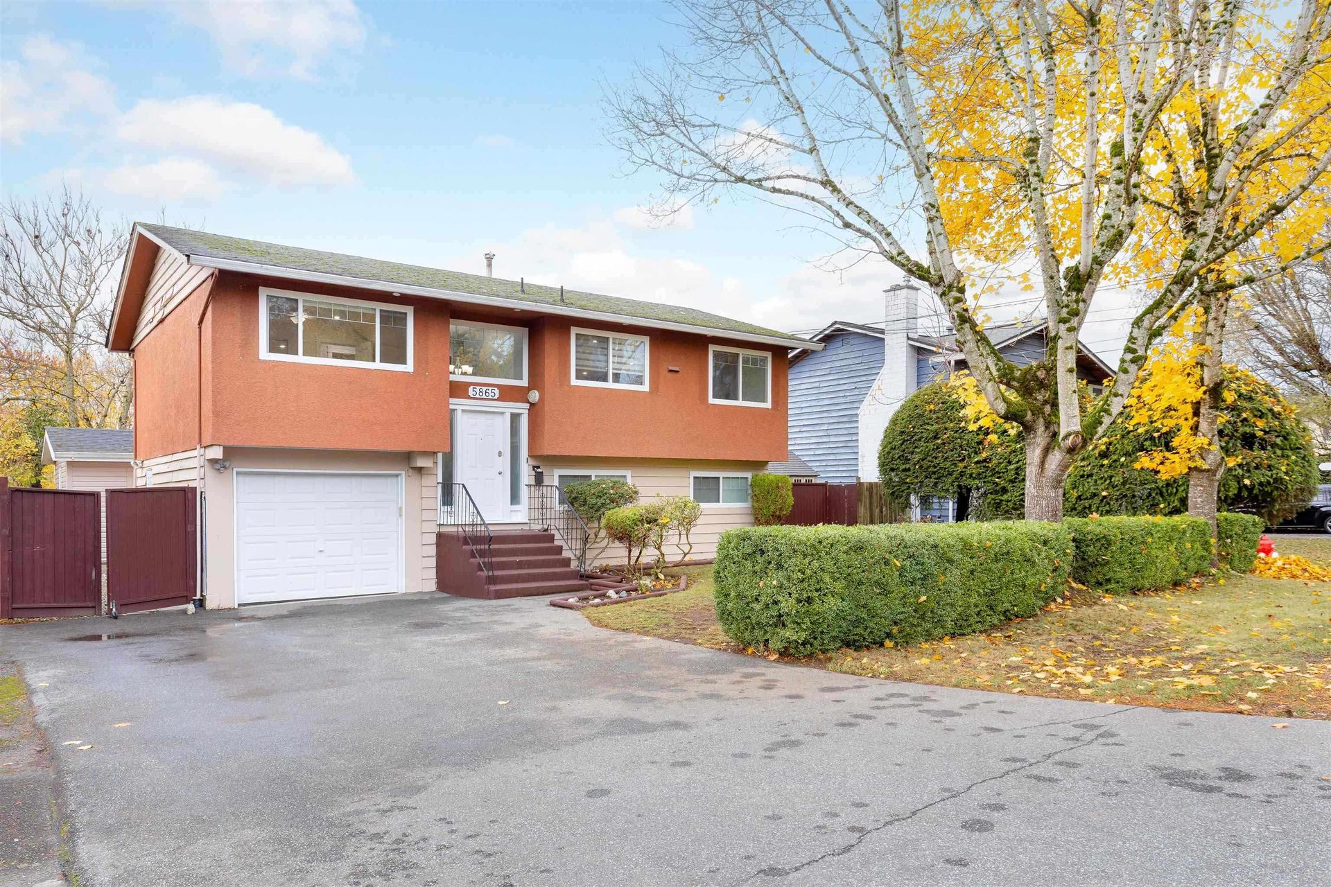 Photo 2 at 5865 179 Street, Cloverdale BC, Cloverdale Photo 2 at 5865 179 Street, Cloverdale BC, Cloverdale