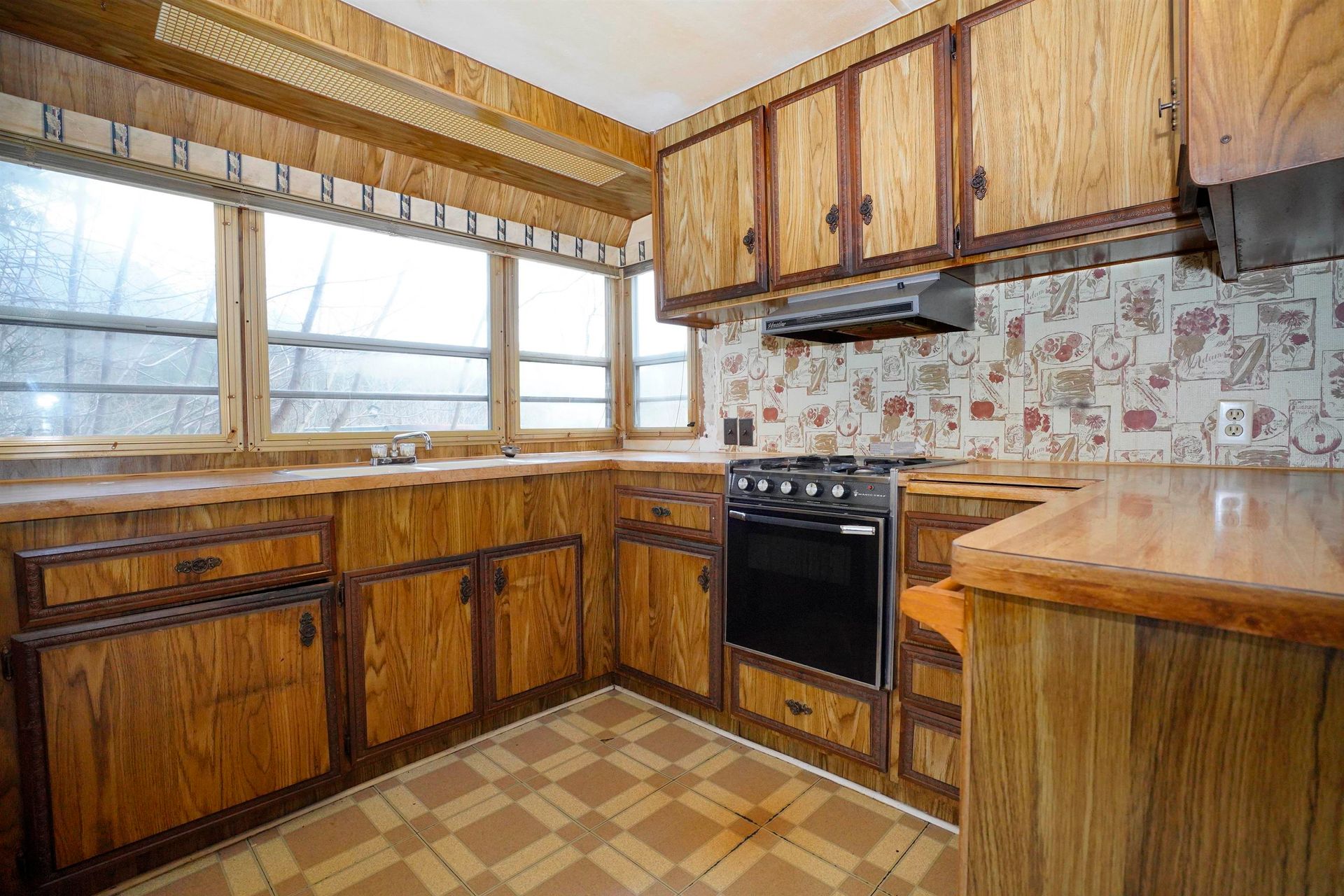 Photo 11 at 2 - 30860 Trans Canada Highway, Yale – Dogwood Valley, Fraser Canyon Photo 11 at 2 - 30860 Trans Canada Highway, Yale – Dogwood Valley, Fraser Canyon