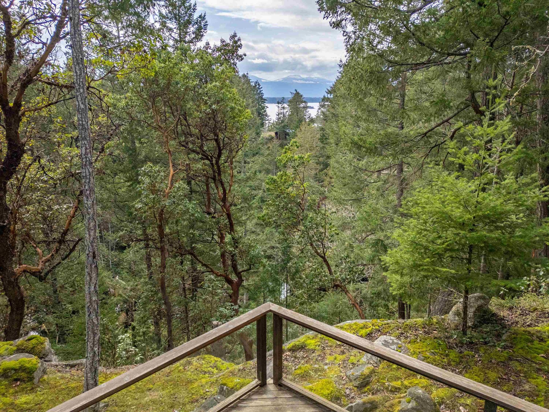 Photo 9 at 390 Juniper Lane, Galiano Island, Islands-Van. & Gulf Photo 9 at 390 Juniper Lane, Galiano Island, Islands-Van. & Gulf