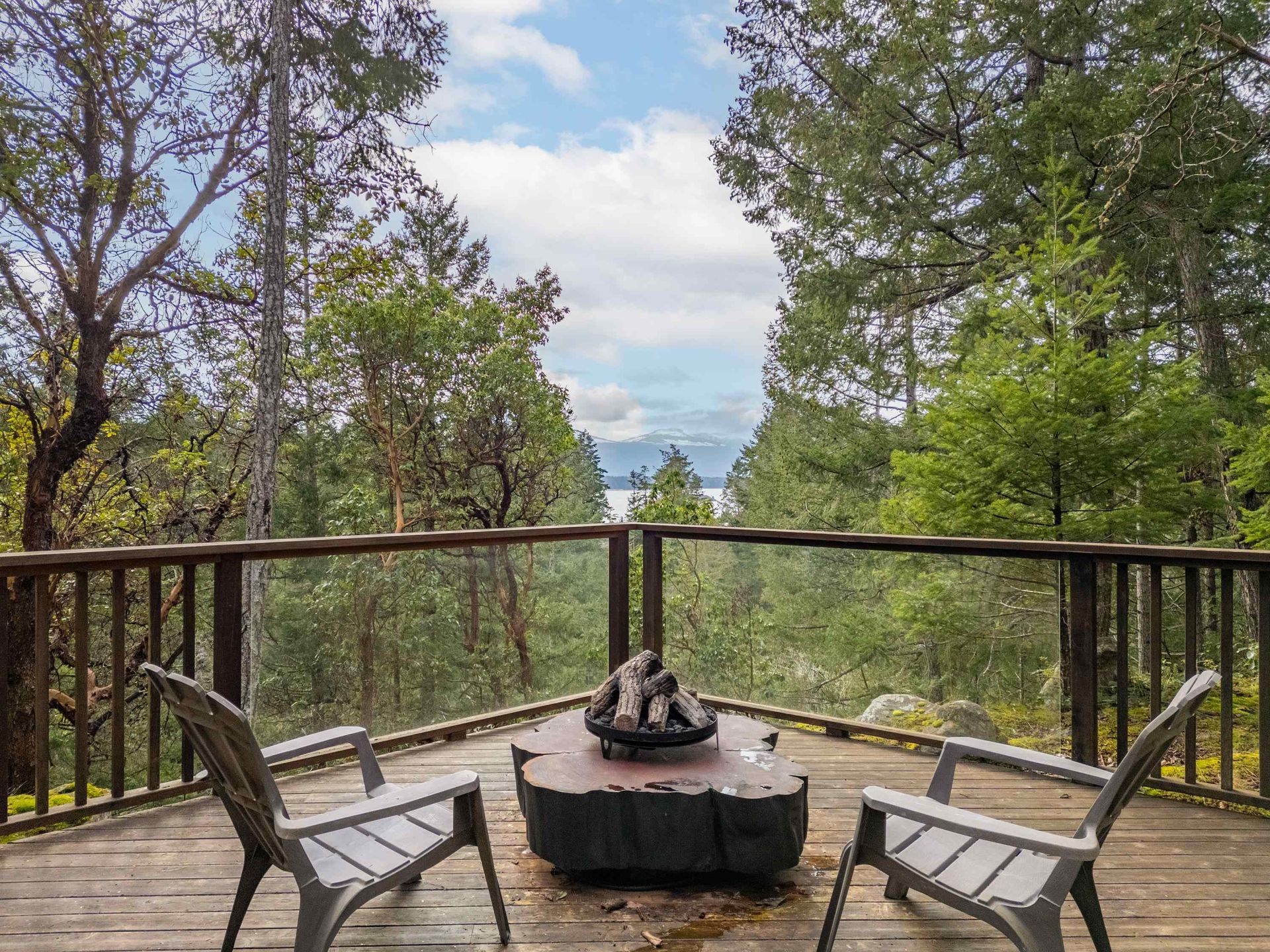 Photo 10 at 390 Juniper Lane, Galiano Island, Islands-Van. & Gulf Photo 10 at 390 Juniper Lane, Galiano Island, Islands-Van. & Gulf