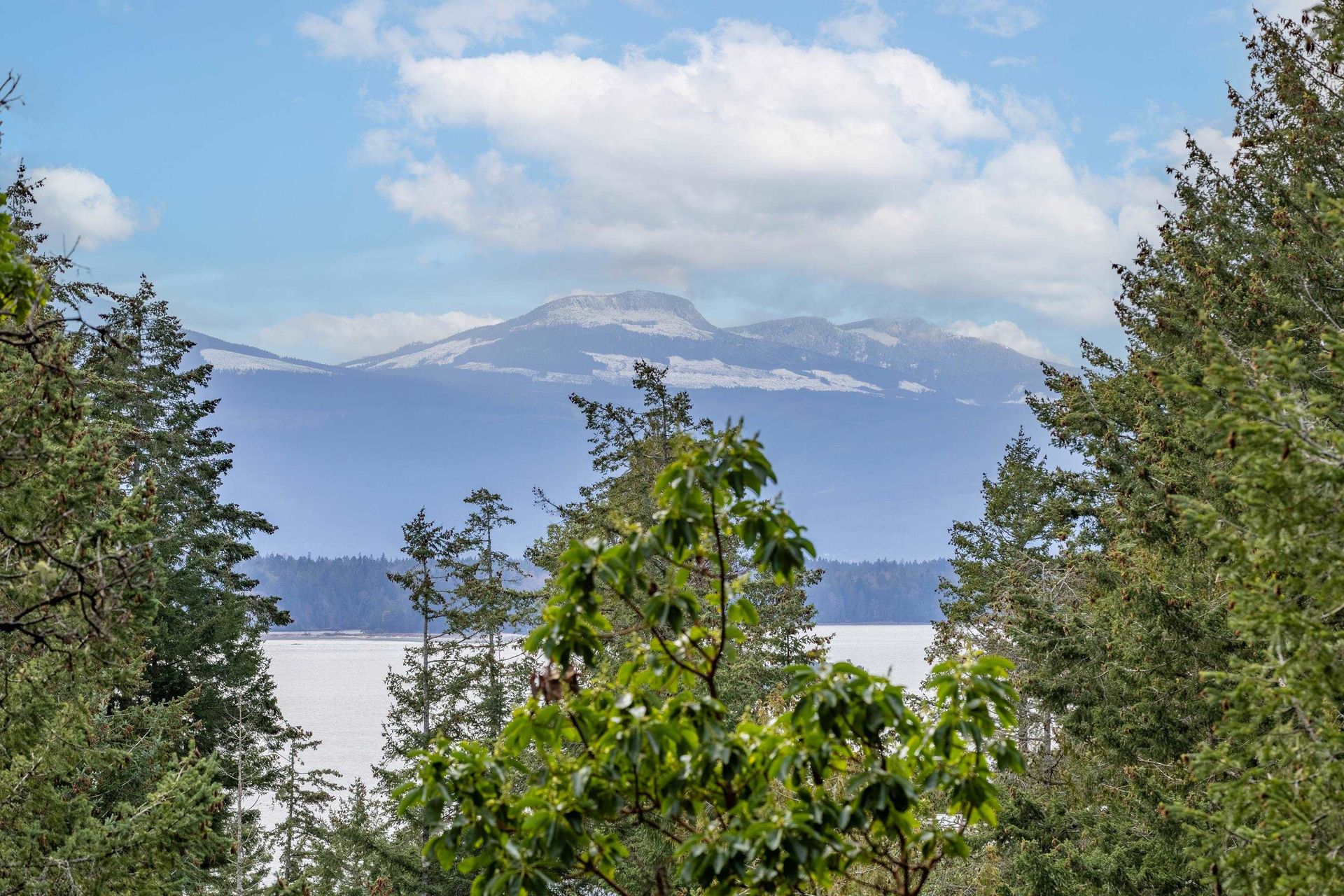 Photo 12 at 390 Juniper Lane, Galiano Island, Islands-Van. & Gulf Photo 12 at 390 Juniper Lane, Galiano Island, Islands-Van. & Gulf