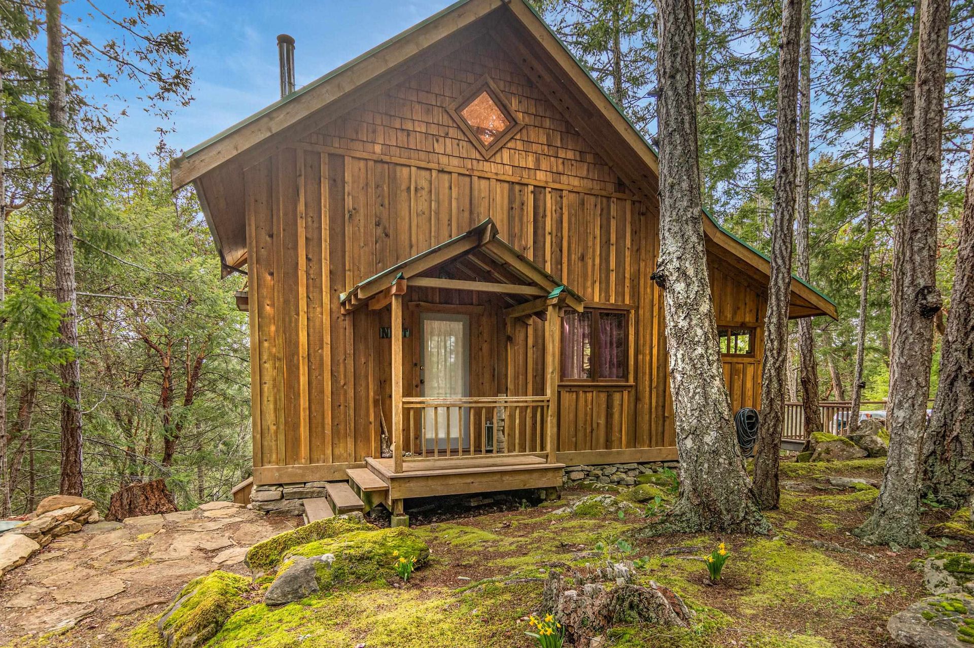 Photo 14 at 390 Juniper Lane, Galiano Island, Islands-Van. & Gulf Photo 14 at 390 Juniper Lane, Galiano Island, Islands-Van. & Gulf