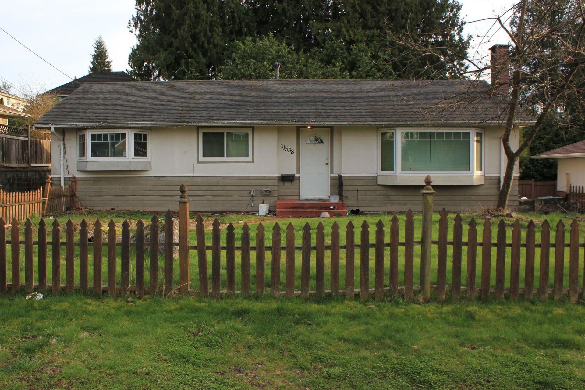 11538 96a Avenue, Royal Heights, North Surrey photo 1
