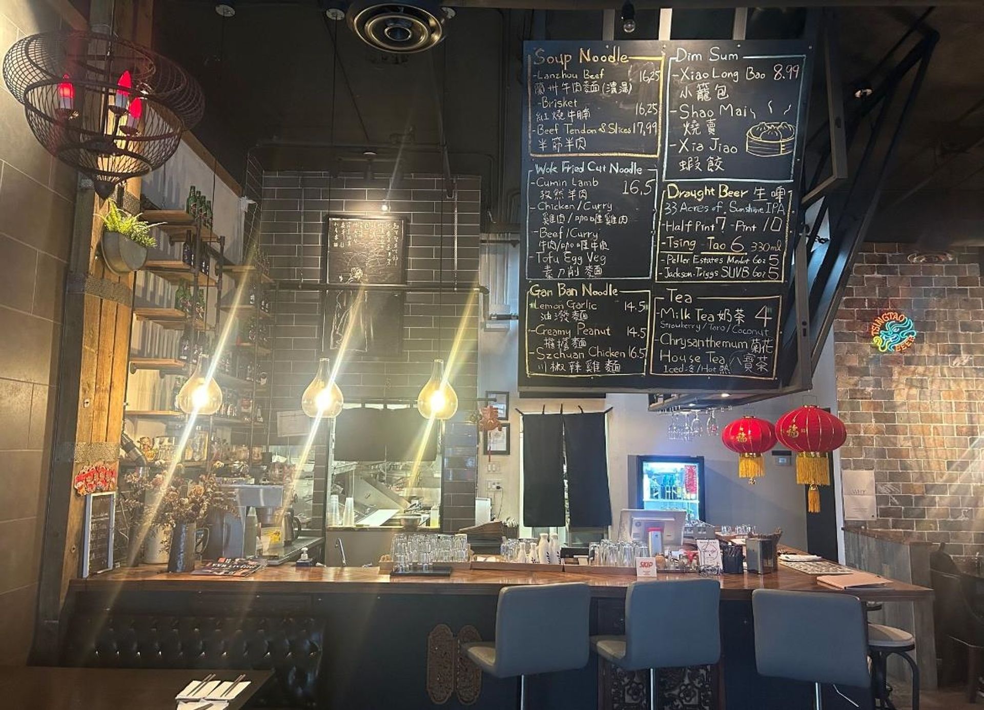 Photo 3 at 887 W Broadway, Fairview VW, Vancouver West Photo 3 at 887 W Broadway, Fairview VW, Vancouver West