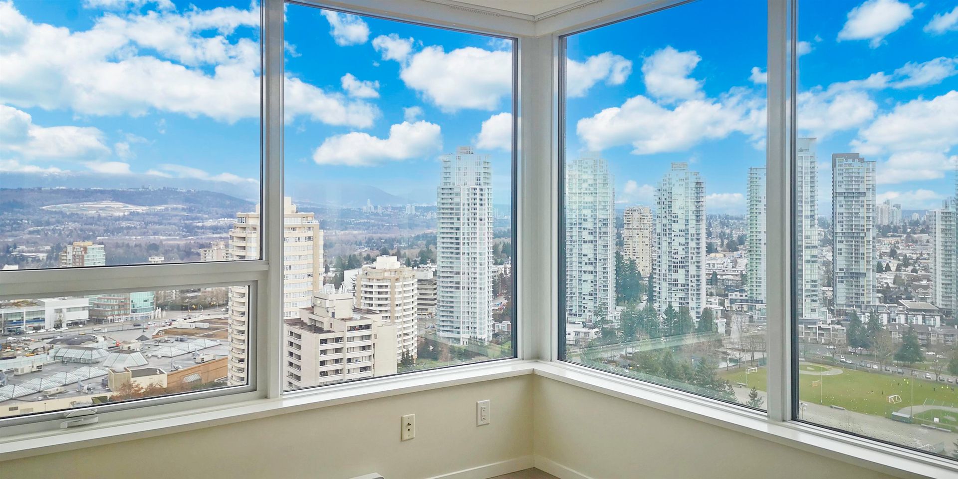 Photo 11 at 3509 - 6658 Dow Avenue, Metrotown, Burnaby South Photo 11 at 3509 - 6658 Dow Avenue, Metrotown, Burnaby South